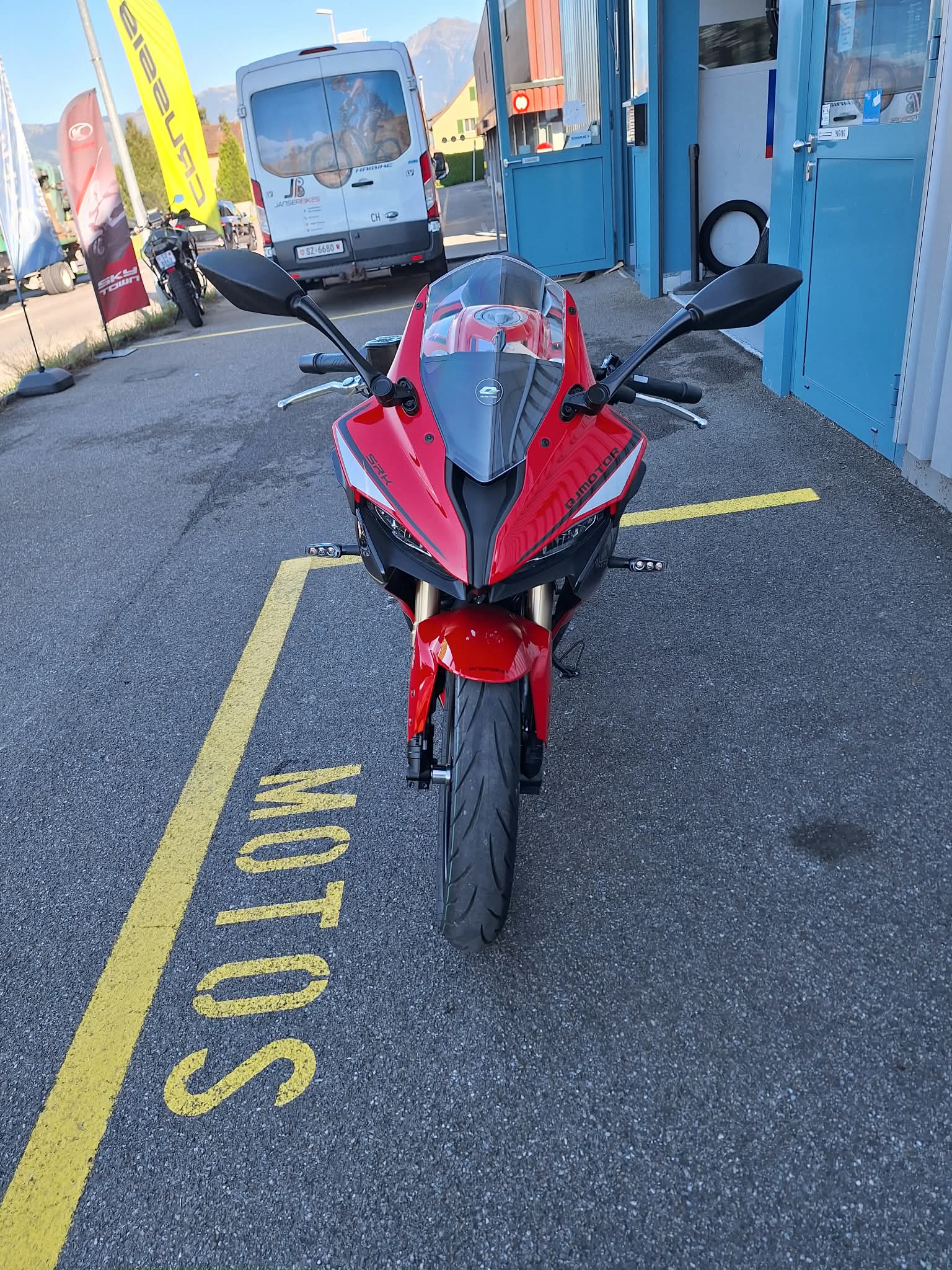 QJ SRK 125 R-image-2