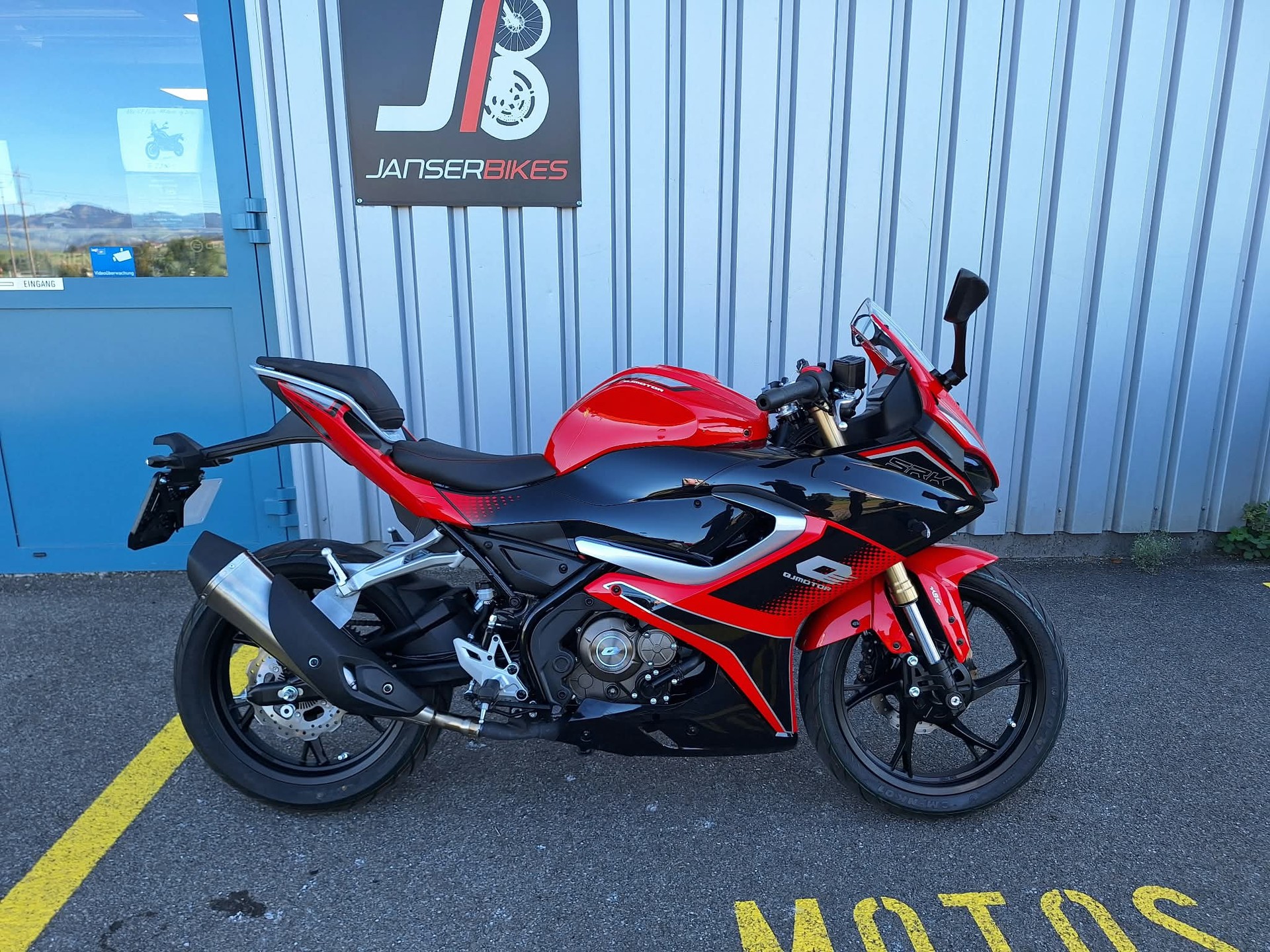 QJ SRK 125 R