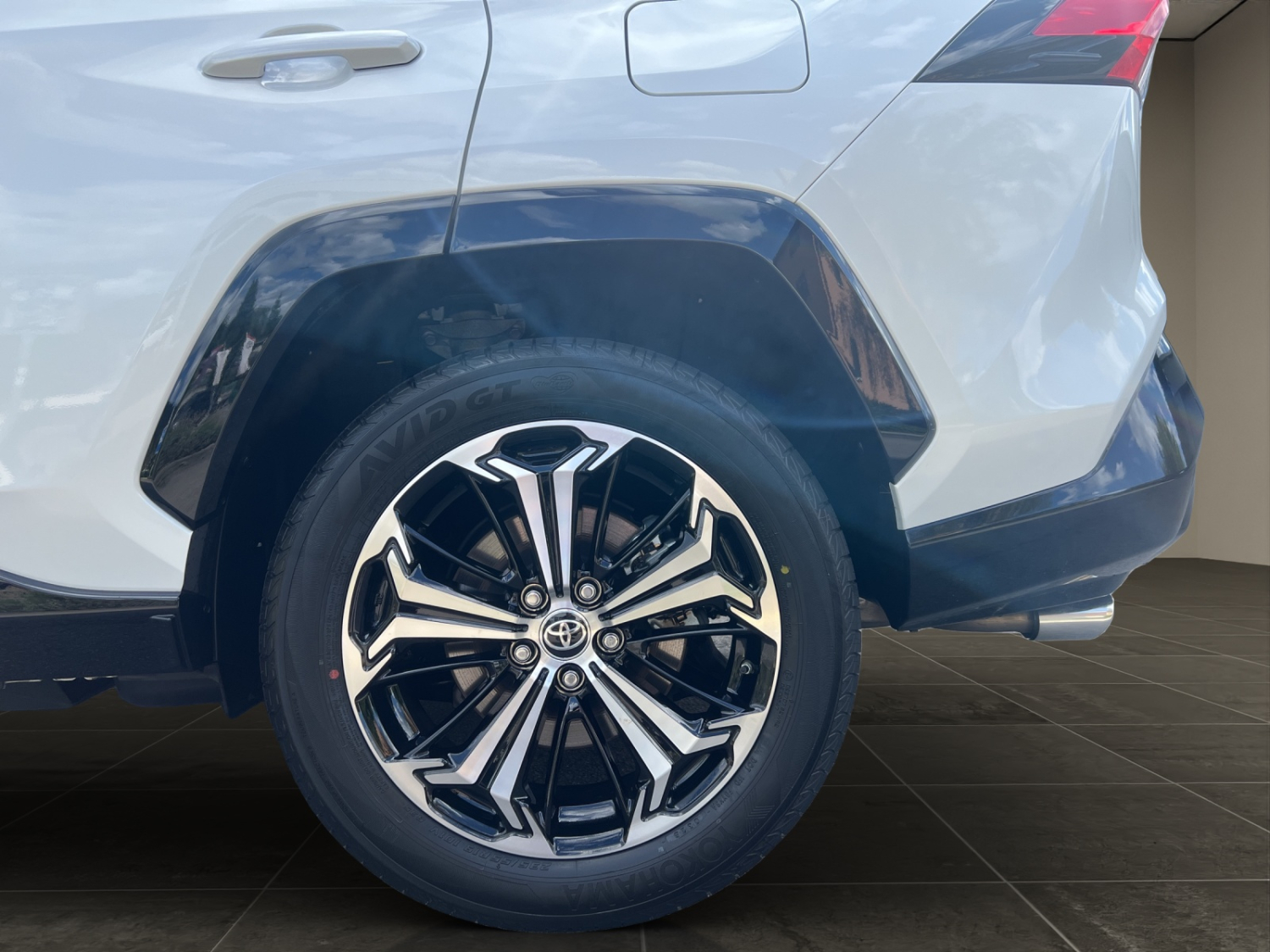TOYOTA RAV4 2.5 Plug-In-Hybrid Platinum-image-27