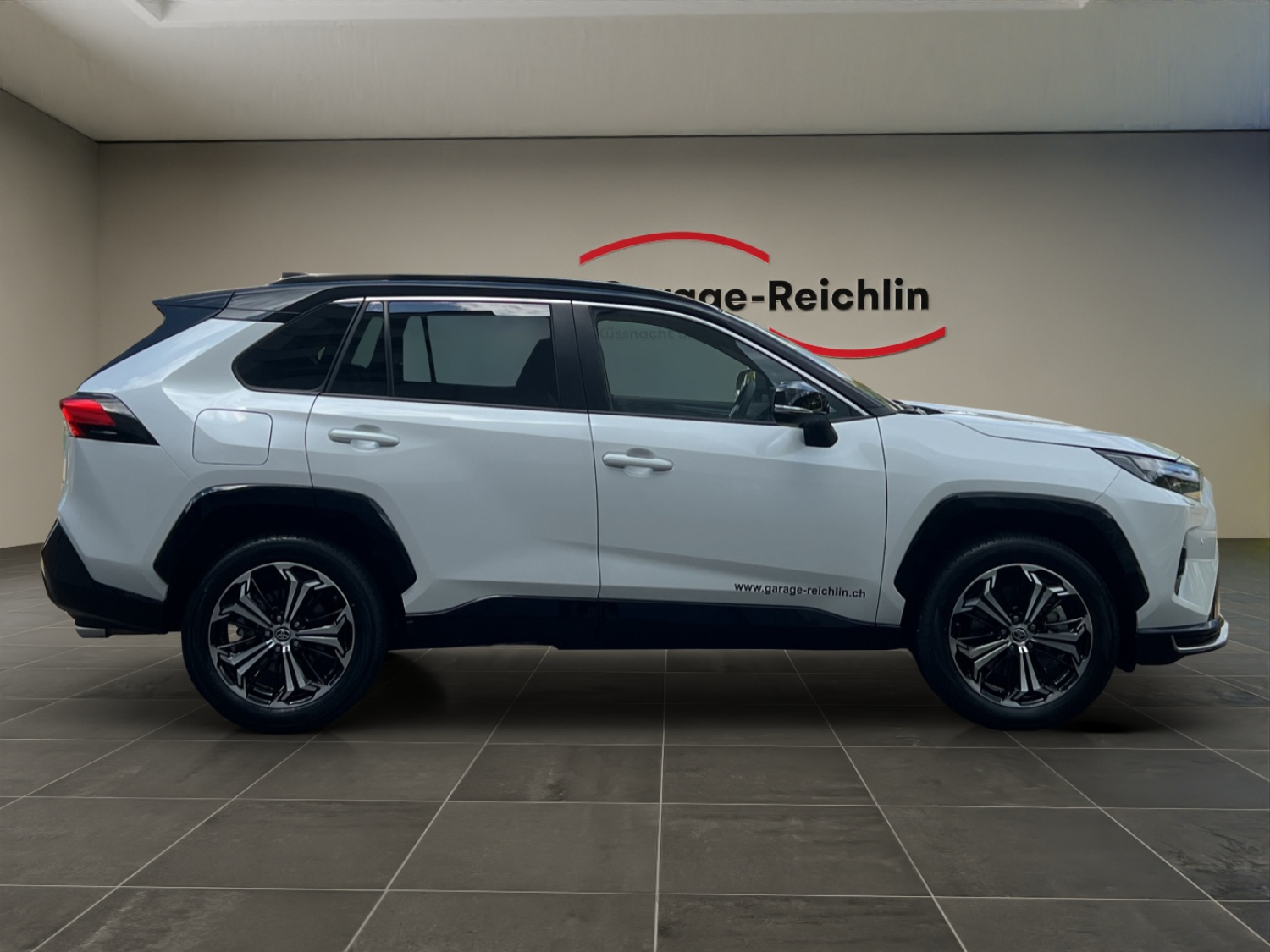TOYOTA RAV4 2.5 Plug-In-Hybrid Platinum-image-5