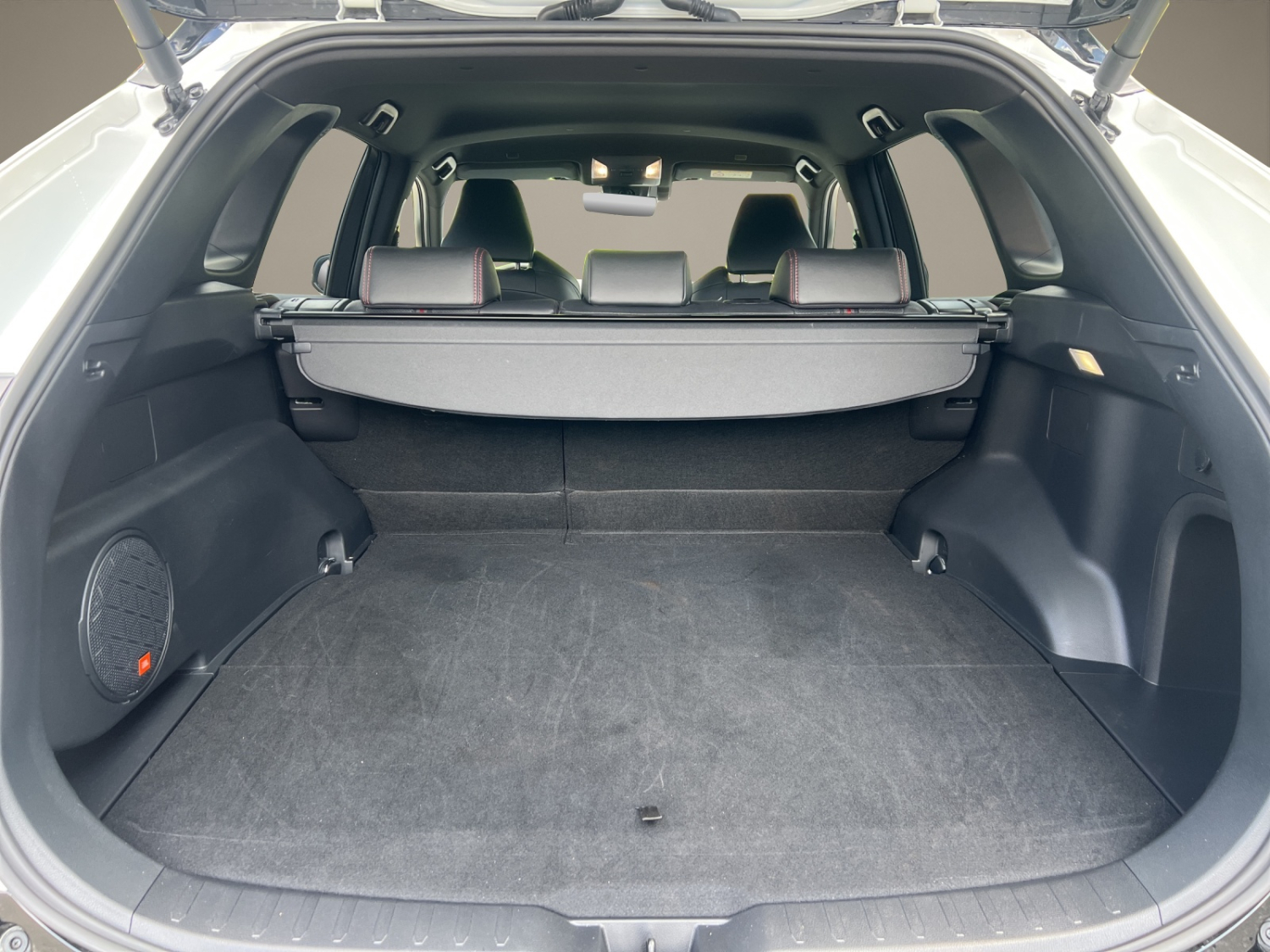 TOYOTA RAV4 2.5 Plug-In-Hybrid Platinum-image-23