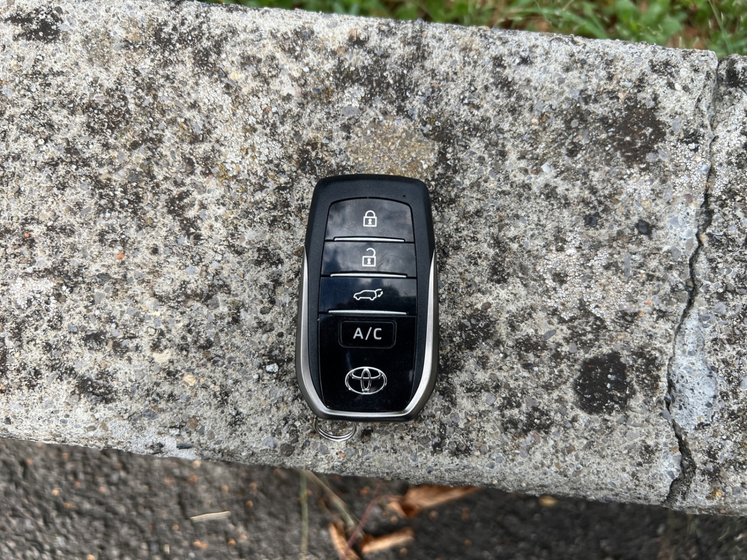 TOYOTA RAV4 2.5 Plug-In-Hybrid Platinum-image-28