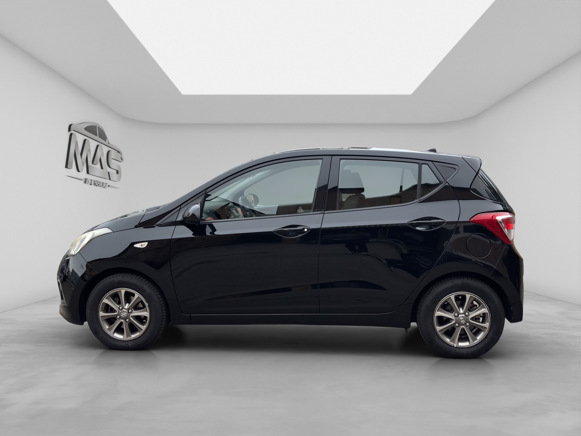 HYUNDAI i10 1.2 Style Automatic-image-2