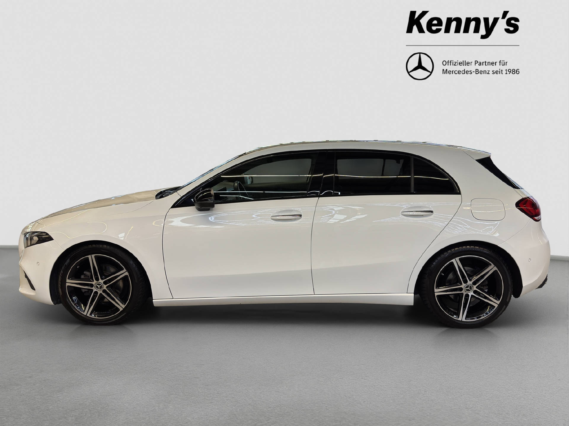 MERCEDES-BENZ A 180 Night Star-image-2