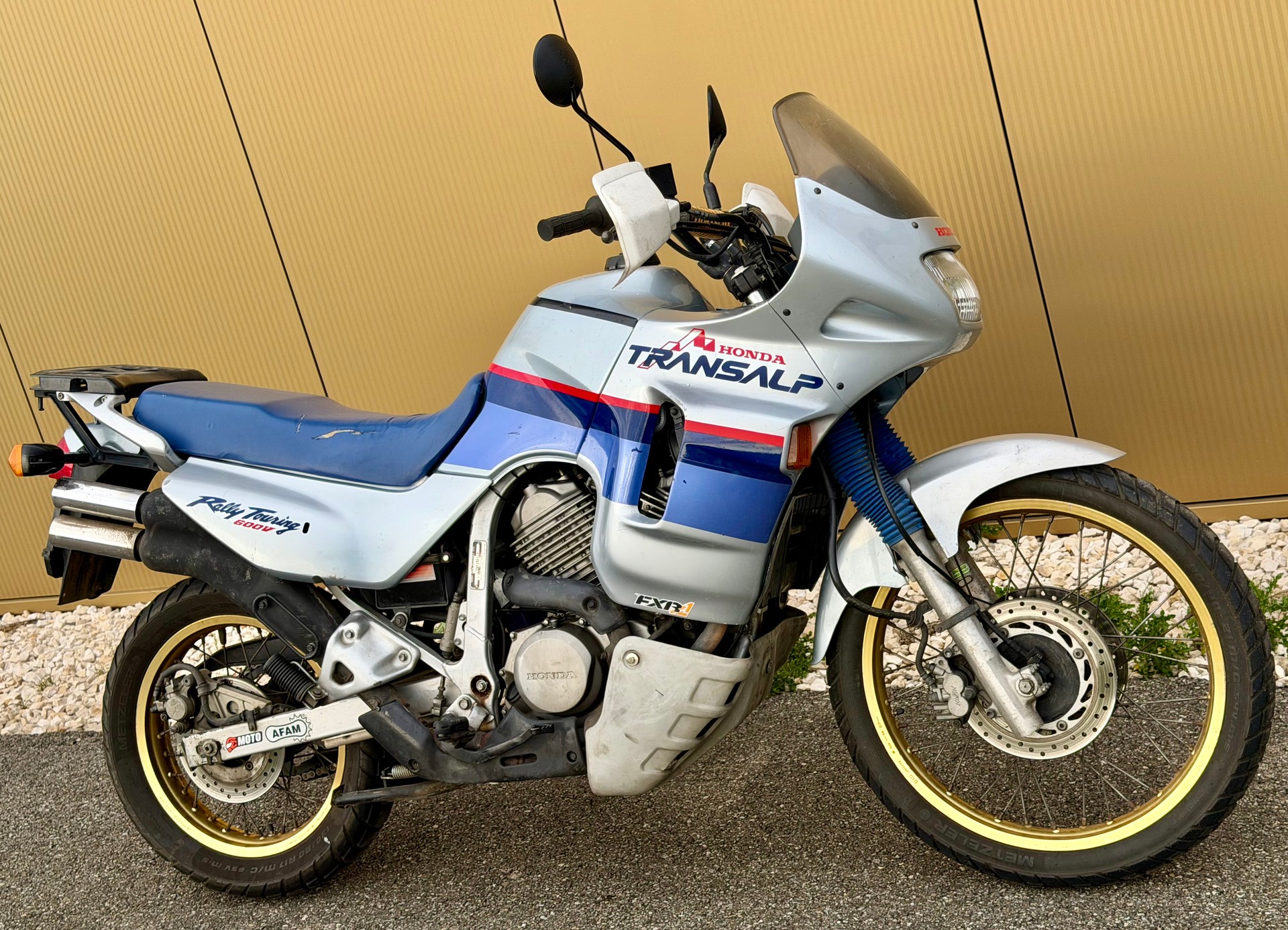 HONDA XL 600 V Transalp-showroom-element-2