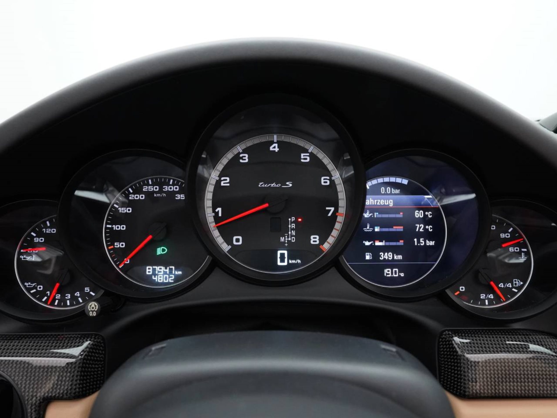 PORSCHE 911 Turbo S Cabriolet-image-16