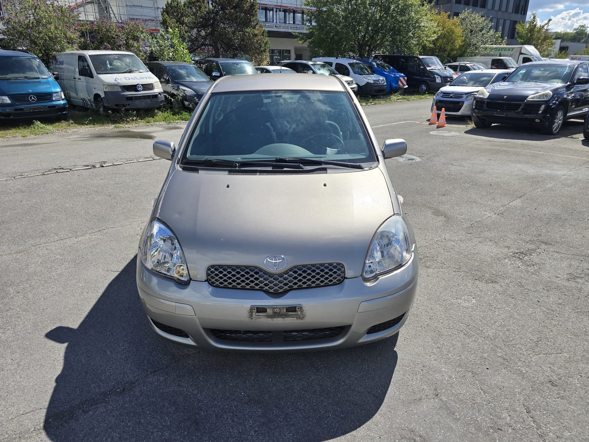 TOYOTA Yaris 1.3 Linea Sol-image-0