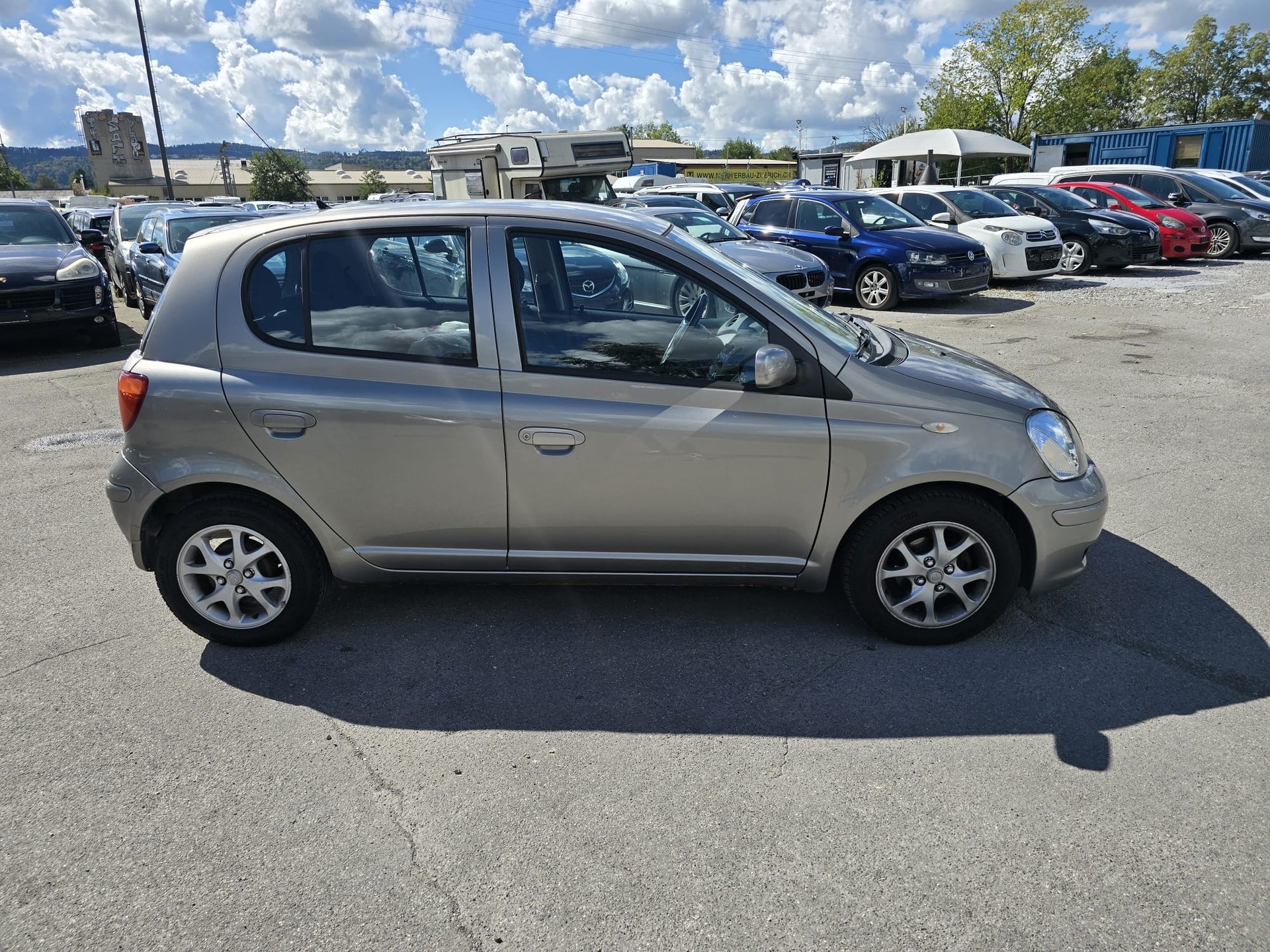 TOYOTA Yaris 1.3 Linea Sol-image-7