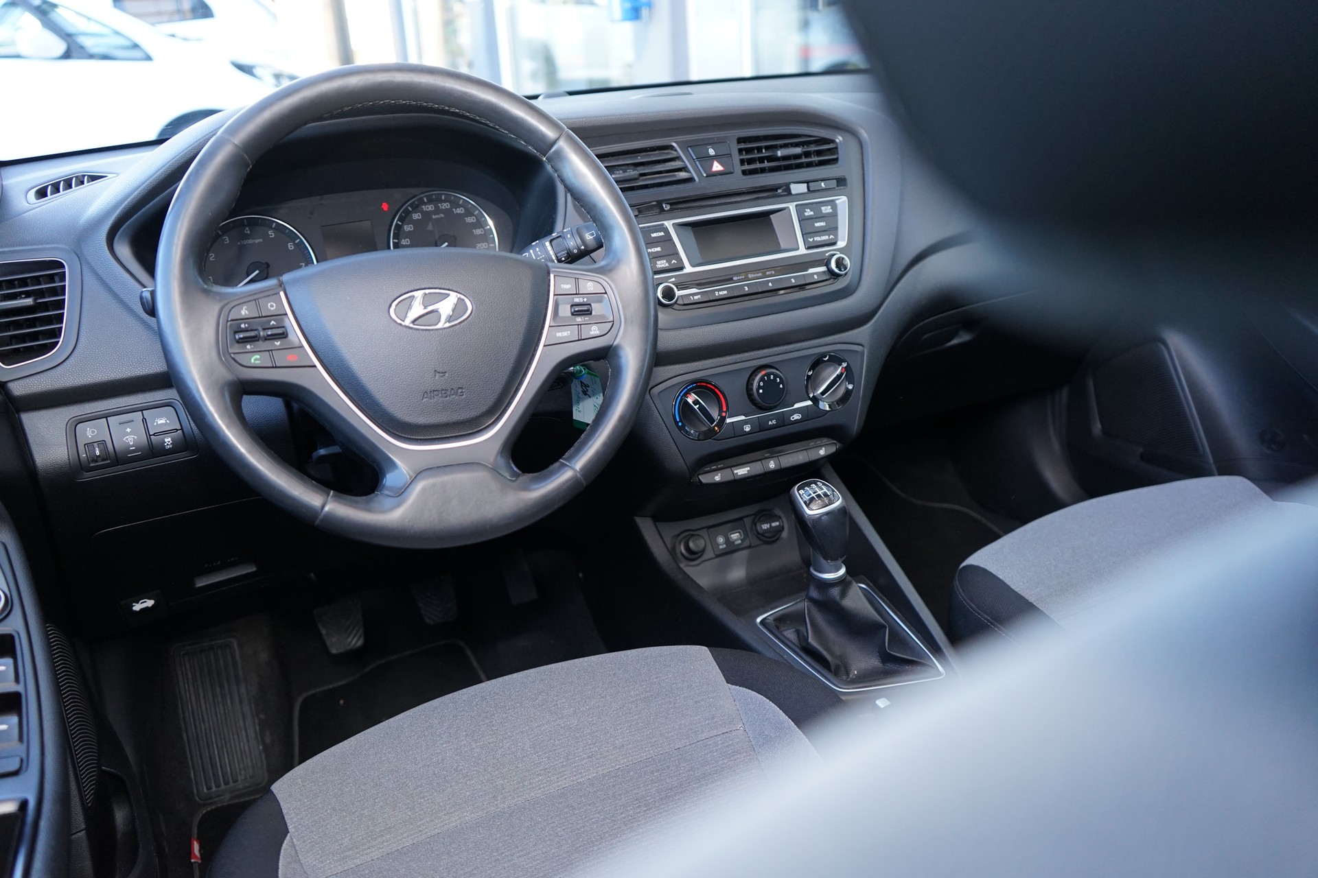 HYUNDAI i20 1.0 T-GDi Plena-image-16