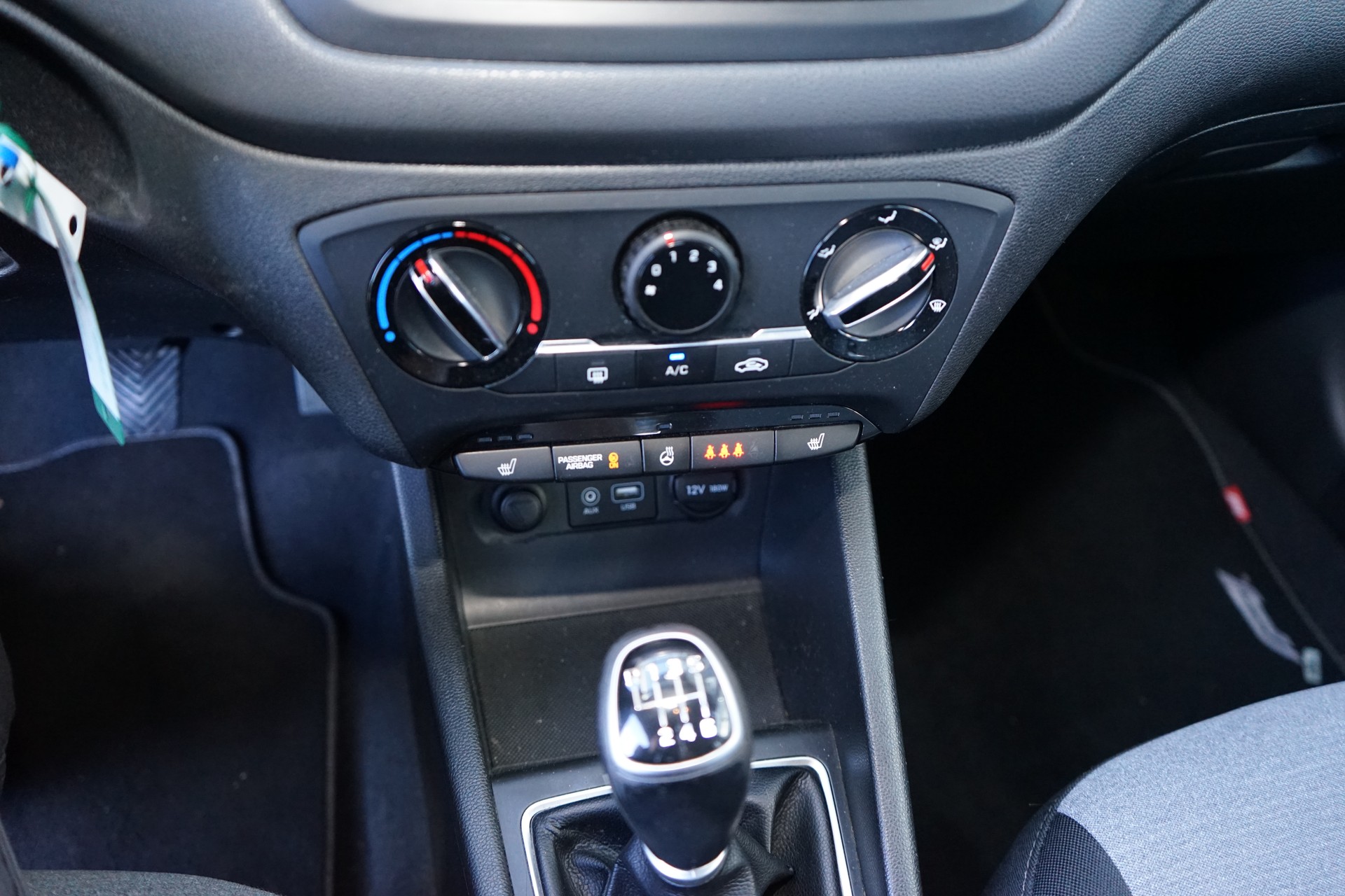 HYUNDAI i20 1.0 T-GDi Plena-image-13