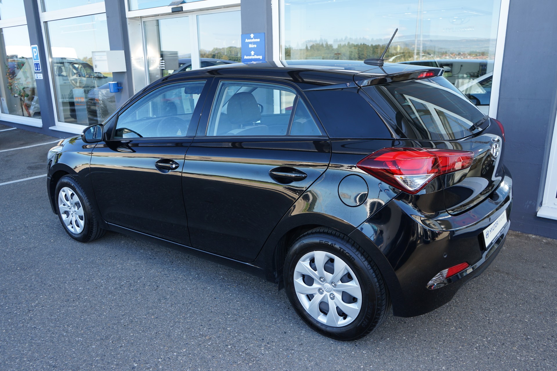 HYUNDAI i20 1.0 T-GDi Plena-image-5