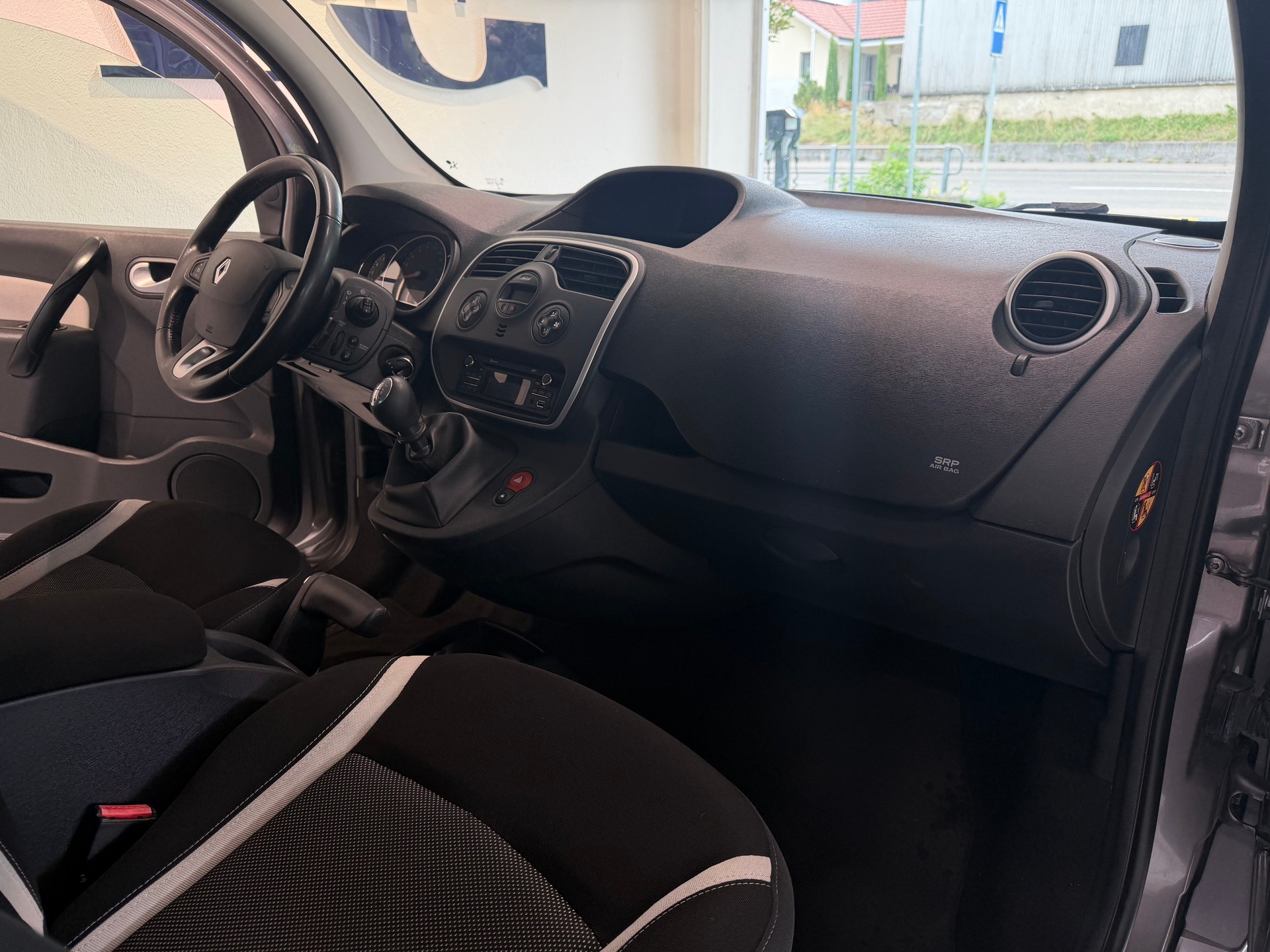 RENAULT Kangoo 1.2 16V Turbo Limited-image-6