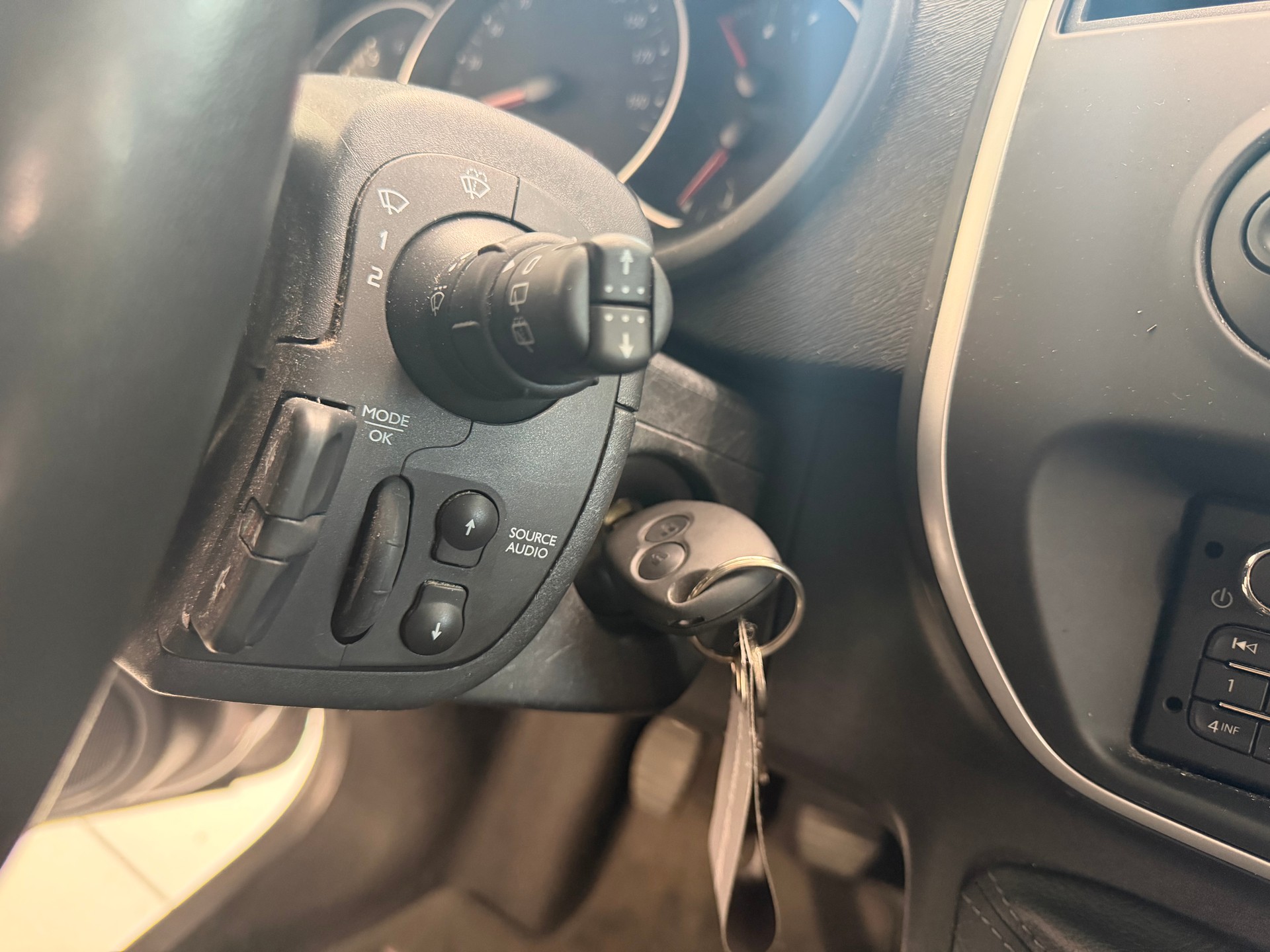 RENAULT Kangoo 1.2 16V Turbo Limited-image-14