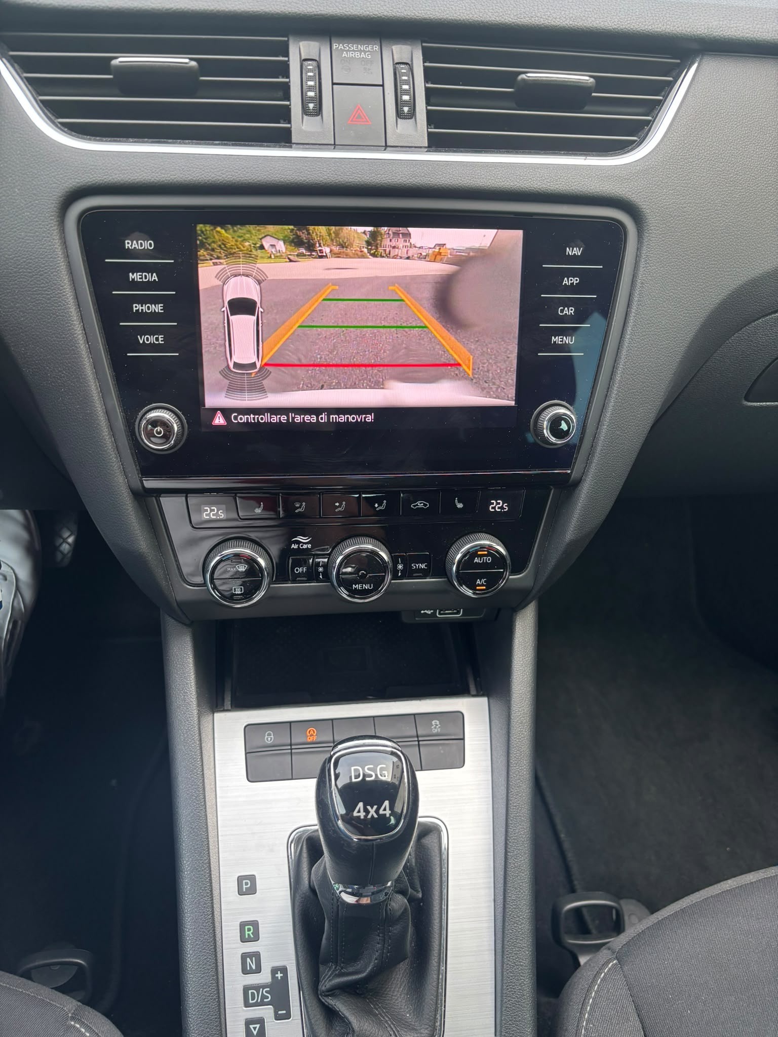 SKODA OCTAVIA 2.0TDI DSG 4X4 2019 150PS-image-5