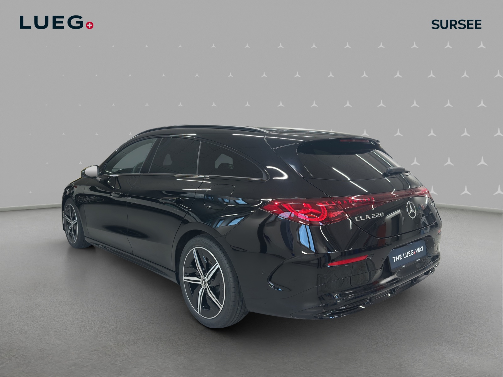 MERCEDES-BENZ CLA Shooting Brake 220 4Matic 8G-DCT-image-2