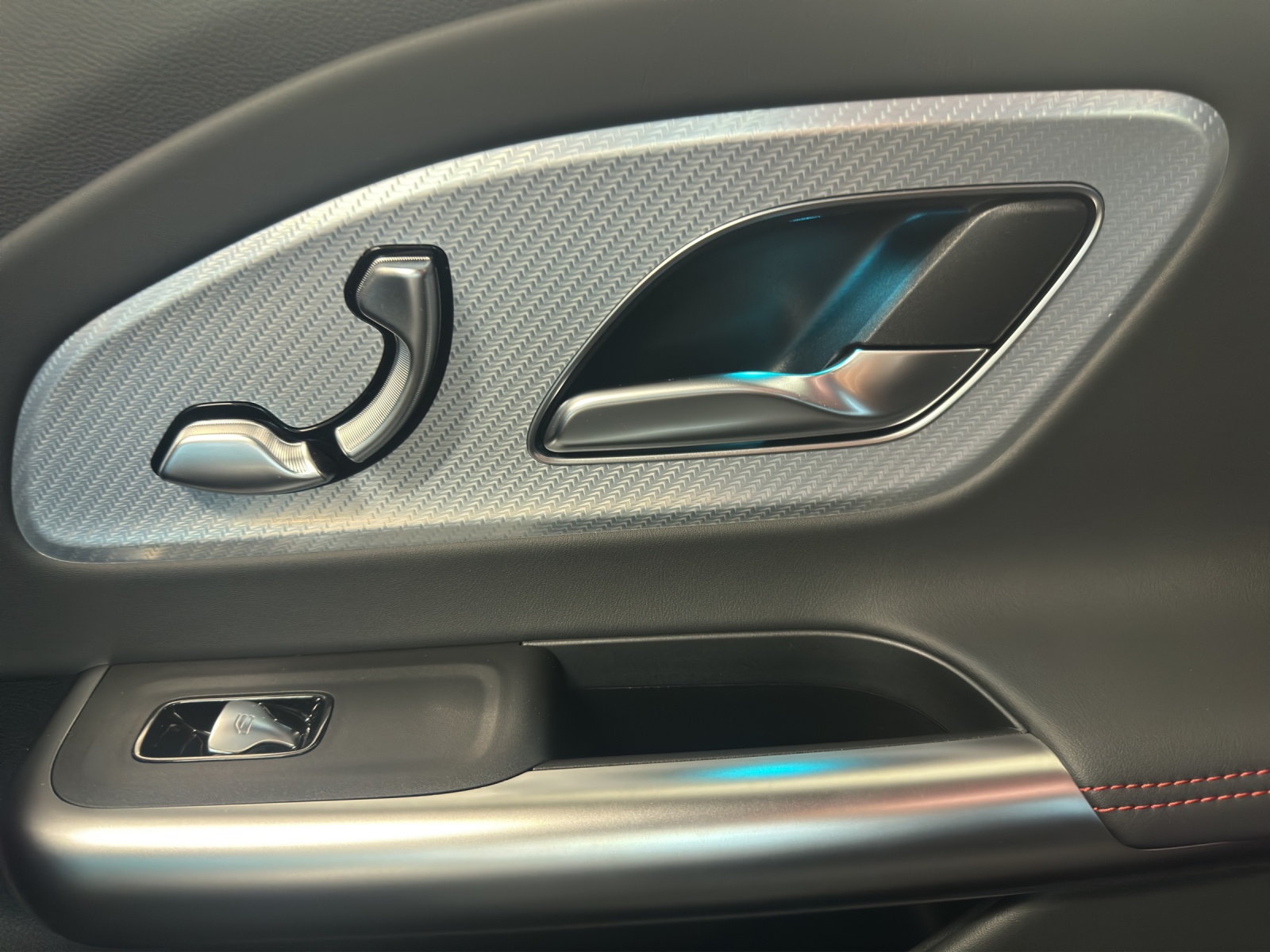 MERCEDES-BENZ CLA Shooting Brake 220 4Matic 8G-DCT-image-12