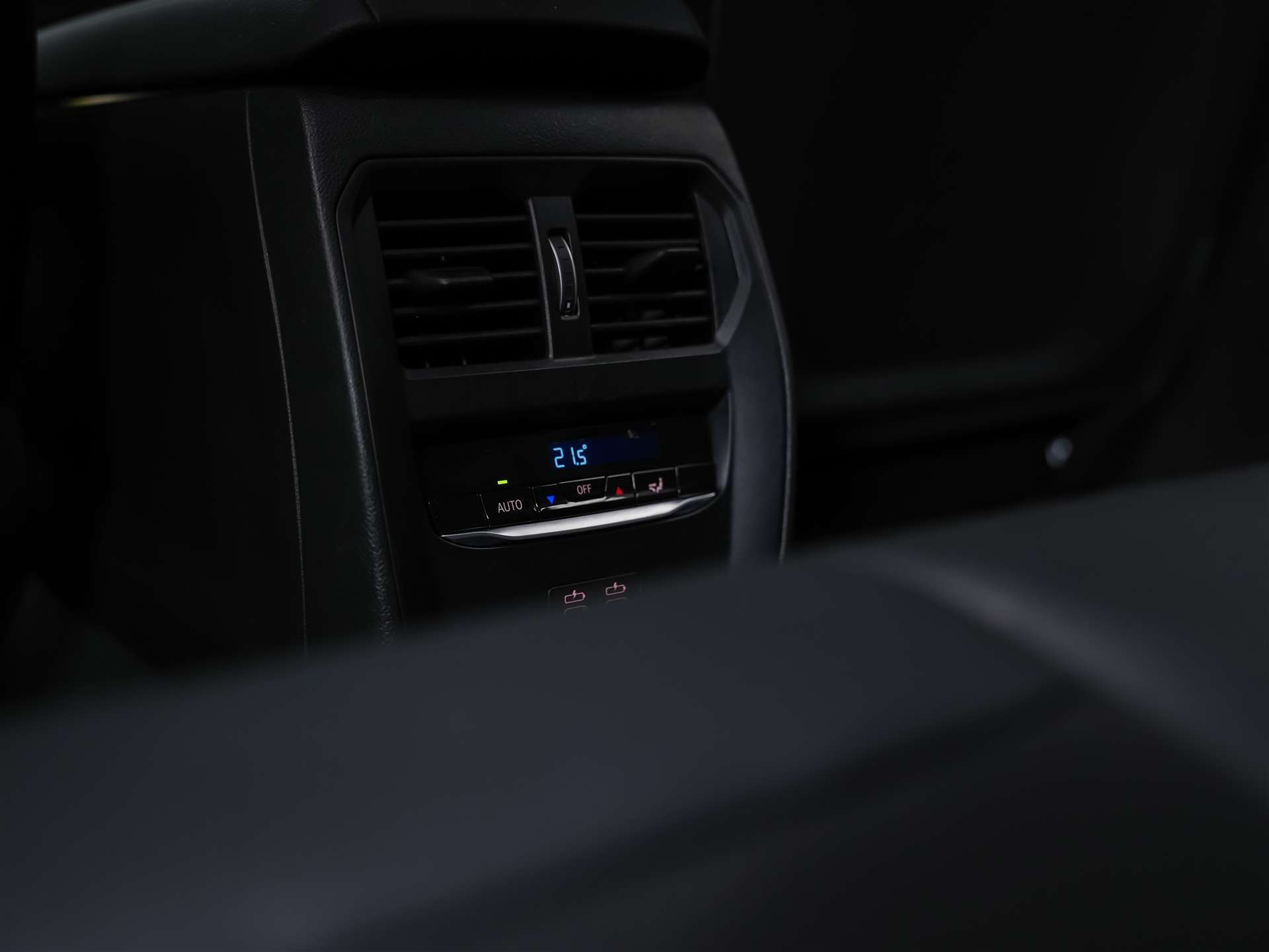 BMW M340i xDrive Steptronic M Sport Pro *Facelift*Werksgarantie*Lenkradheizung*Head Up Display*360° Kamera*-image-13