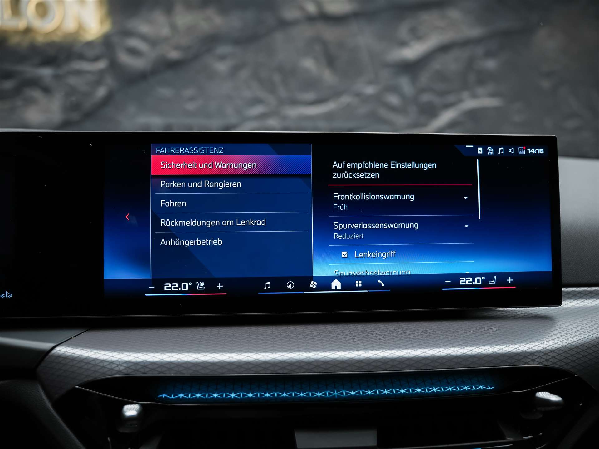 BMW M340i xDrive Steptronic M Sport Pro *Facelift*Werksgarantie*Lenkradheizung*Head Up Display*360° Kamera*-image-33