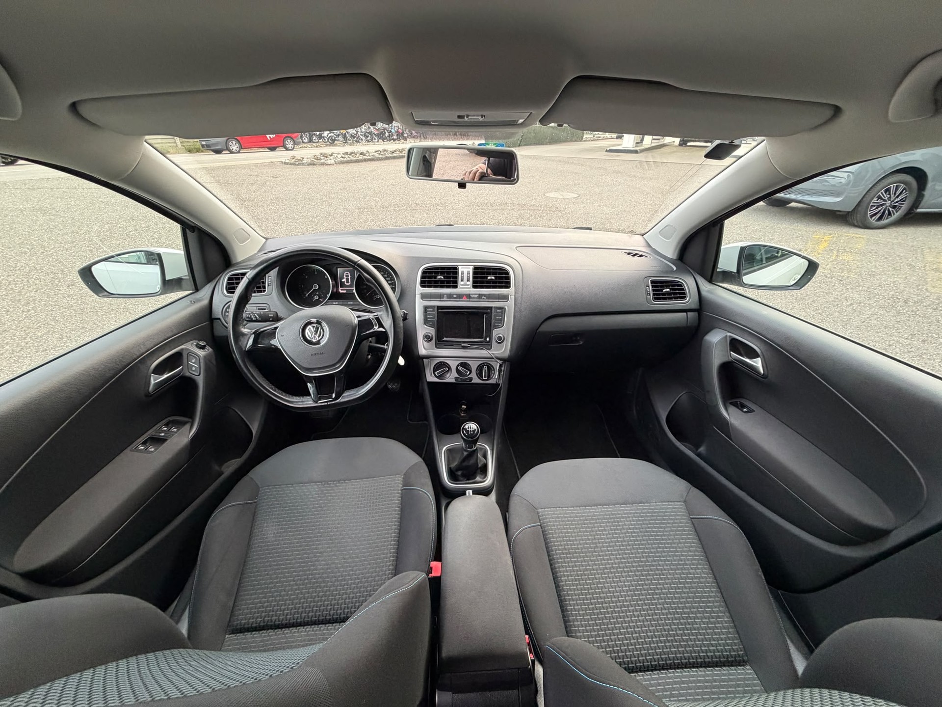 VW Polo 1.4 TDI BlueMotion Trendline-image-19