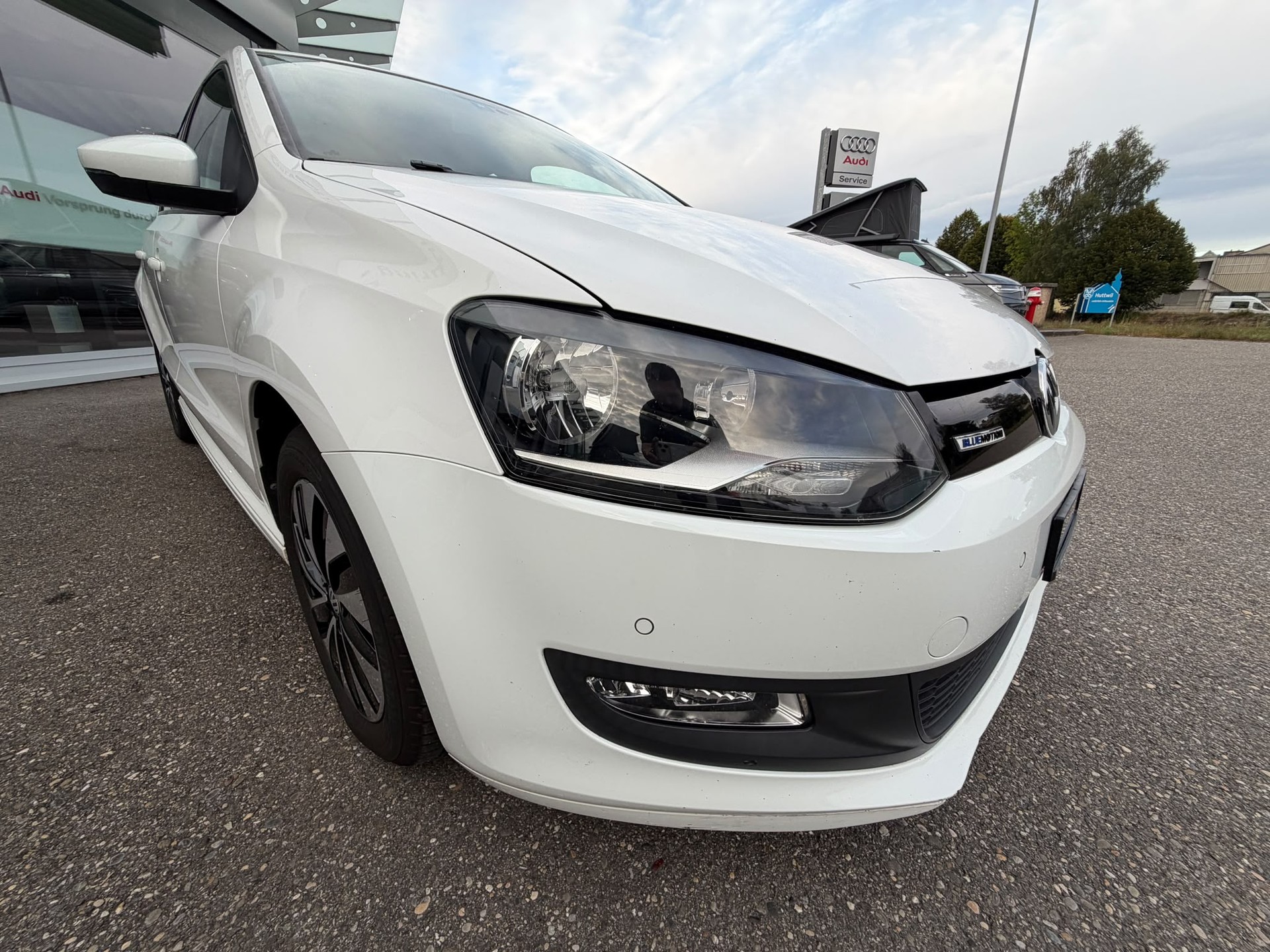VW Polo 1.4 TDI BlueMotion Trendline-image-8