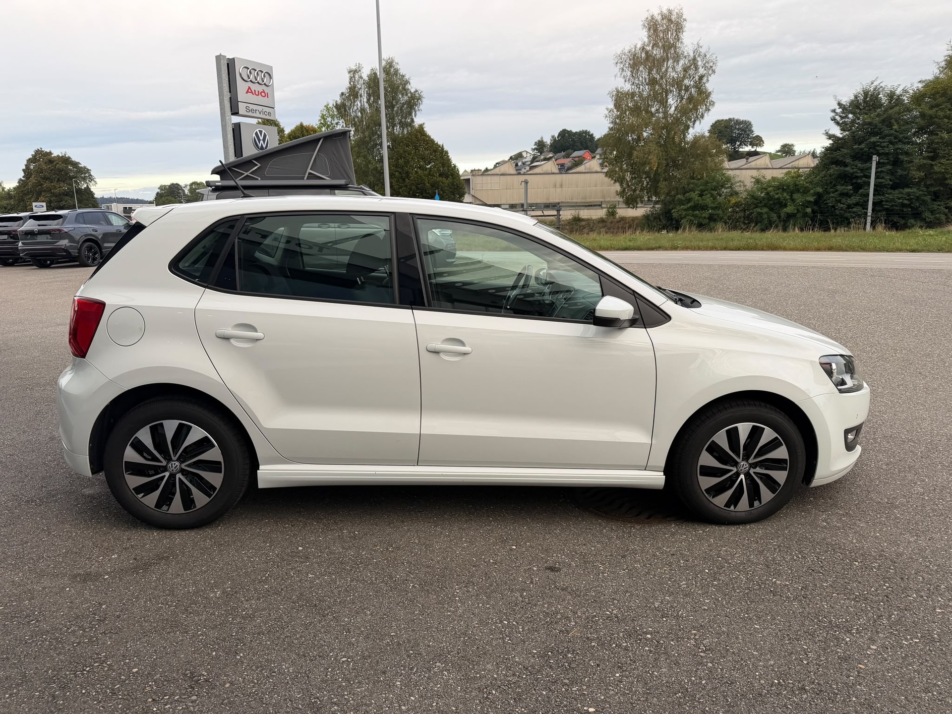 VW Polo 1.4 TDI BlueMotion Trendline-image-5