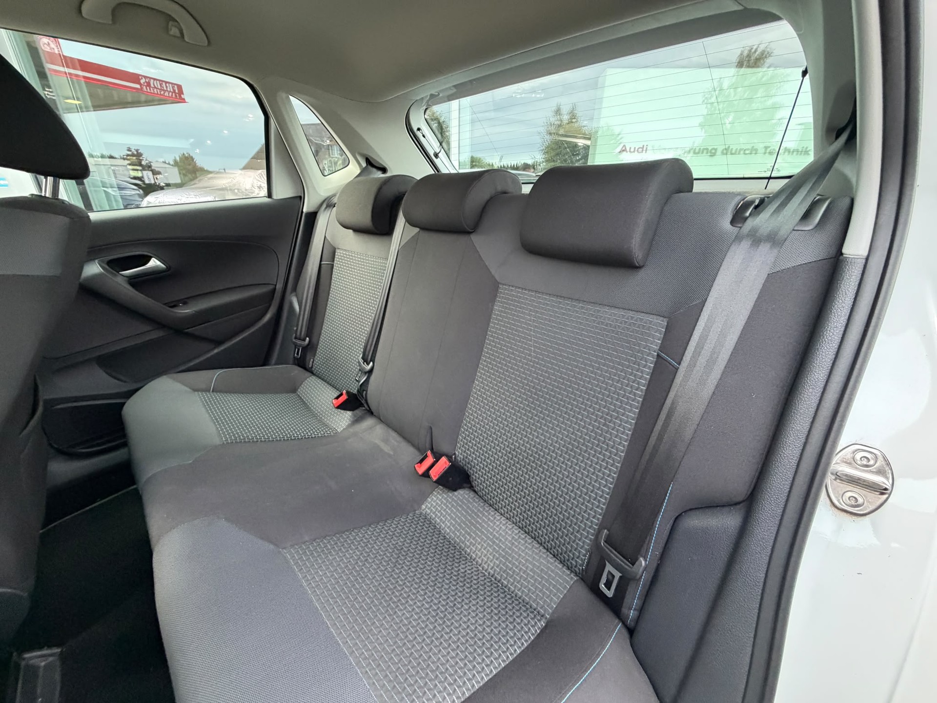 VW Polo 1.4 TDI BlueMotion Trendline-image-20