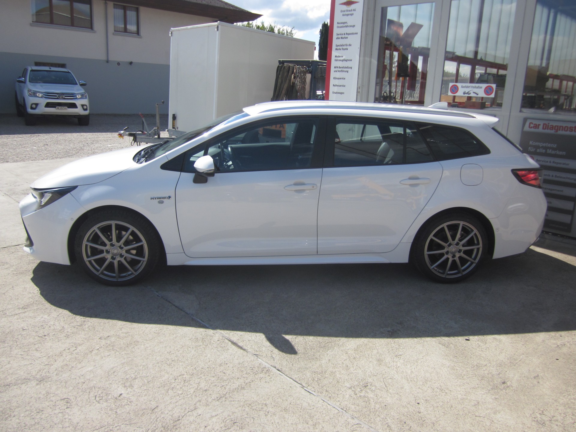 TOYOTA Corolla Touring Sports 1.8 HSD Active e-CVT-image-5