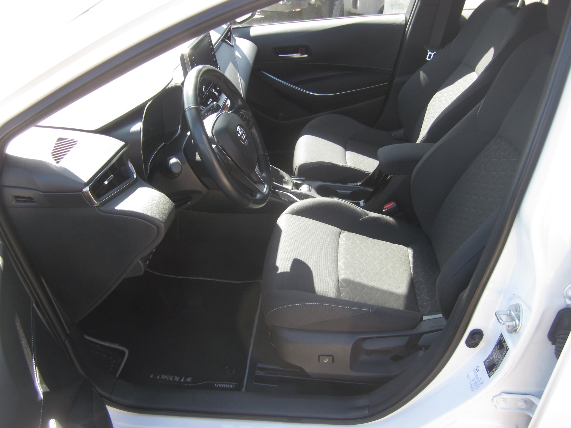 TOYOTA Corolla Touring Sports 1.8 HSD Active e-CVT-image-8
