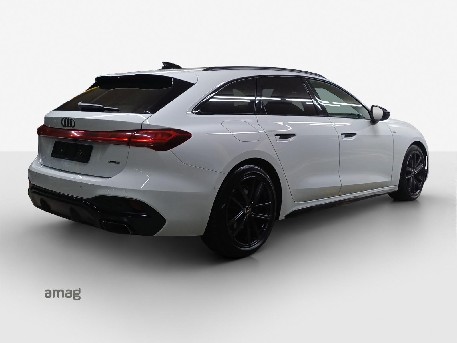 AUDI A5 Avant TFSI quattro 150 kW S tronic-image-4