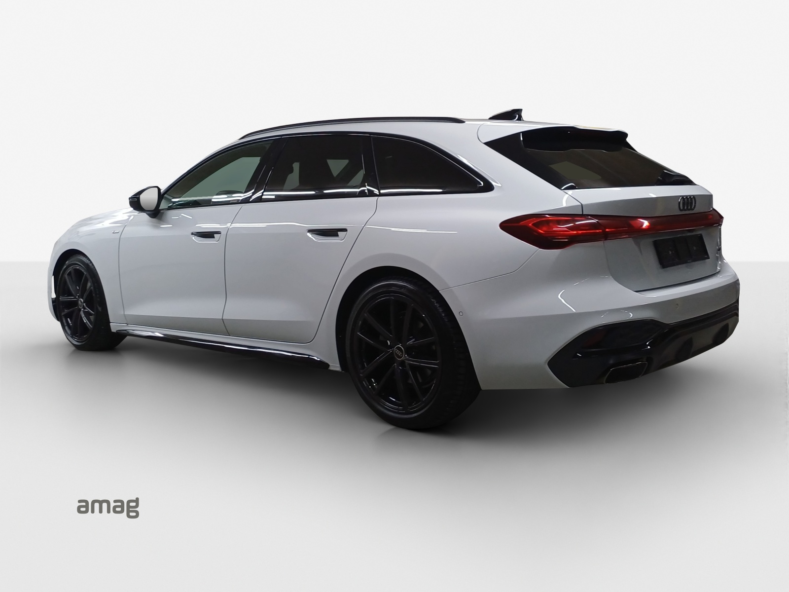 AUDI A5 Avant TFSI quattro 150 kW S tronic-image-2