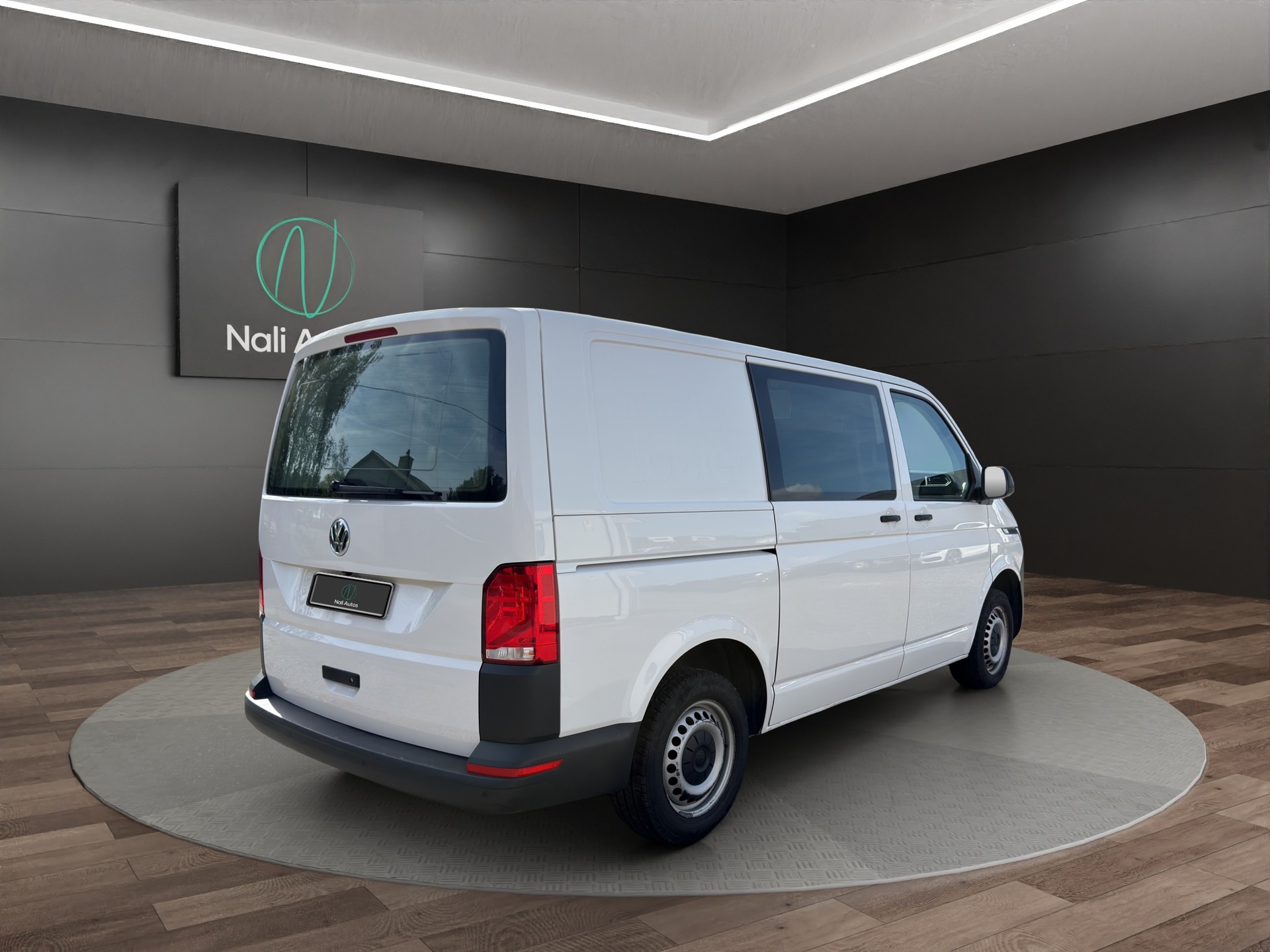 VW T6.1 2.0 TDI 4Motion DSG-image-4