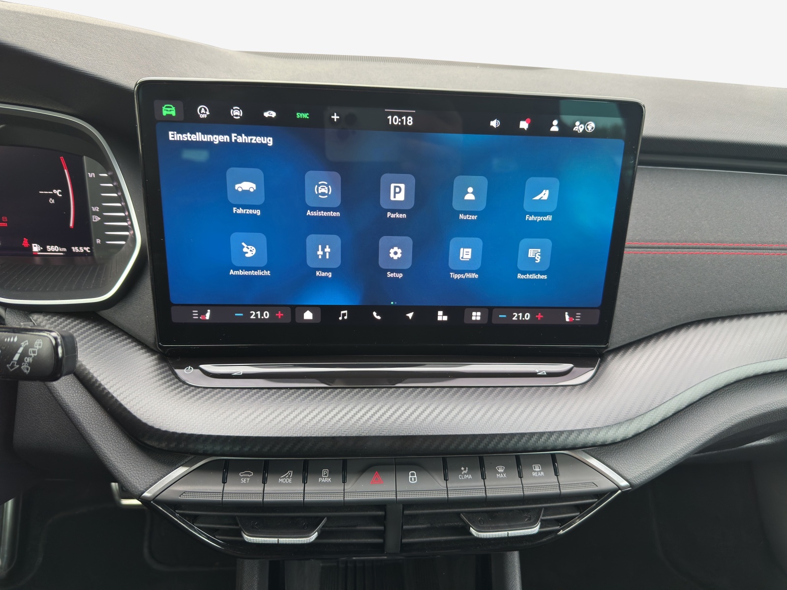 SKODA Octavia Combi 2.0 TSI DSG RS-image-10