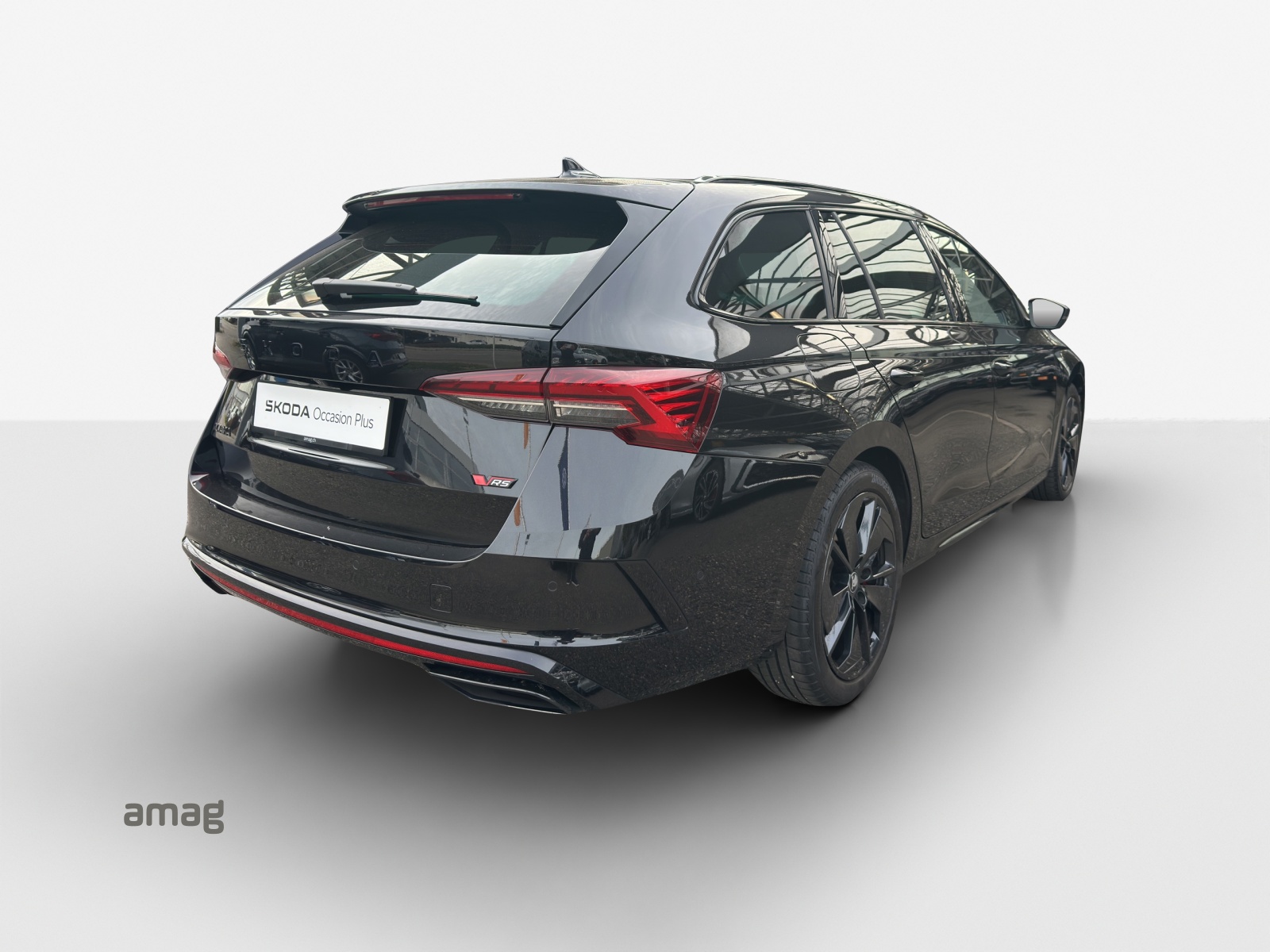 SKODA Octavia Combi 2.0 TSI DSG RS-image-4