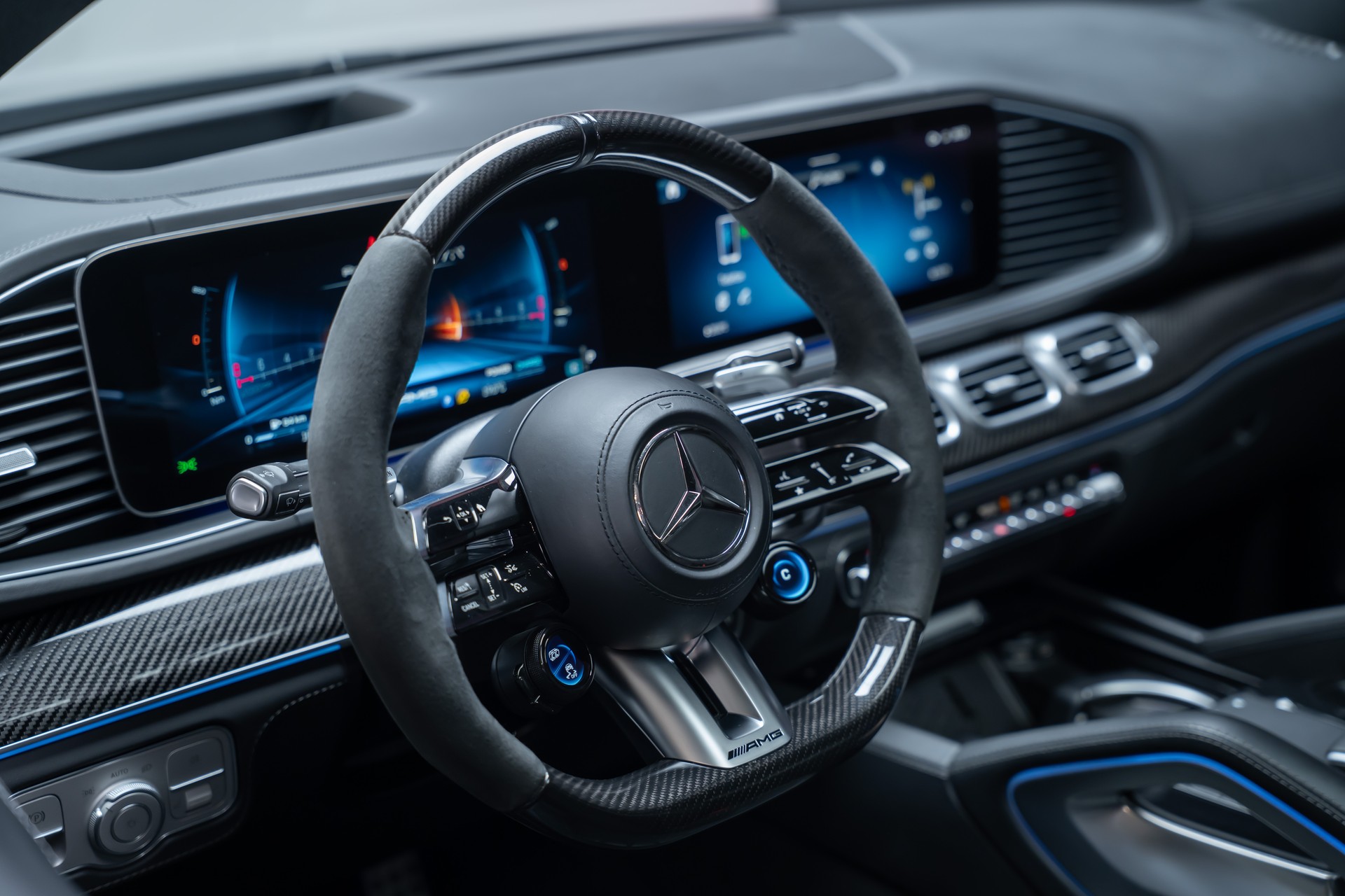 MERCEDES-BENZ GLE 63 S AMG 4matic+ Coupé / Panorama / 360°Kamera / HeadUp-image-14