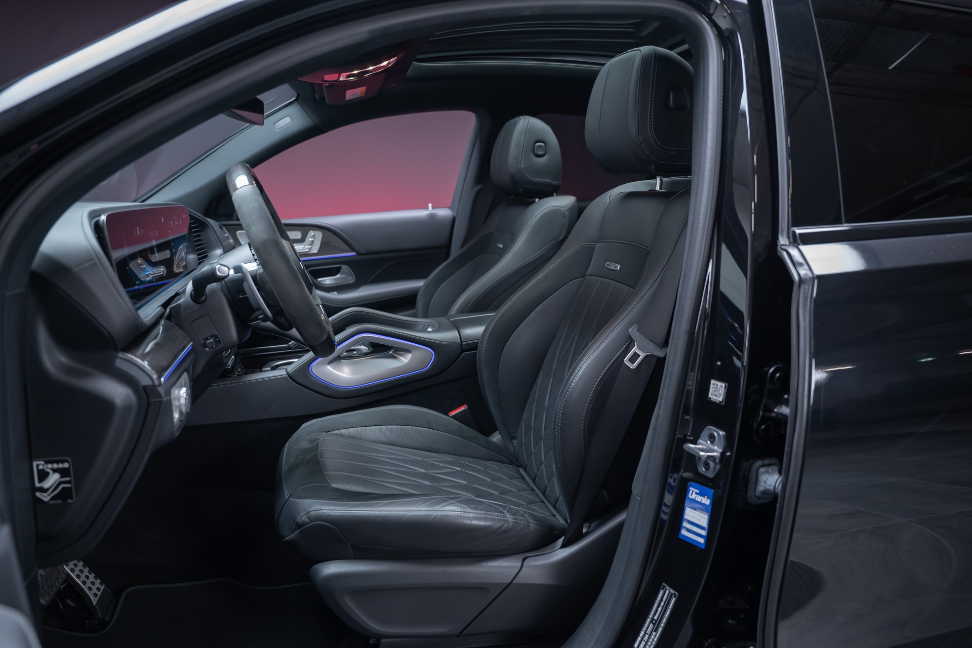 MERCEDES-BENZ GLE 63 S AMG 4matic+ Coupé / Panorama / 360°Kamera / HeadUp-image-11