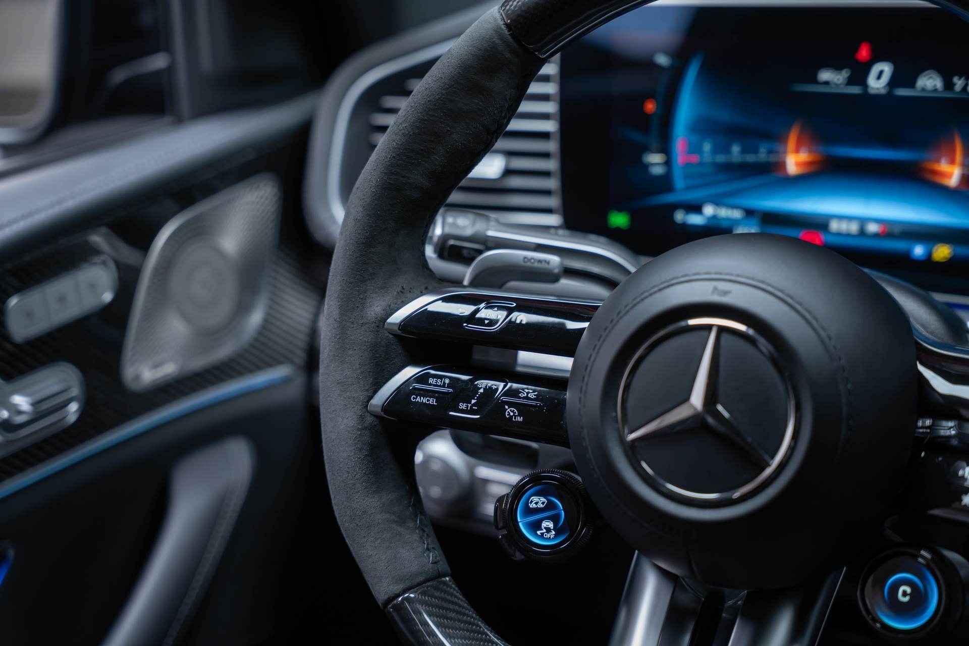 MERCEDES-BENZ GLE 63 S AMG 4matic+ Coupé / Panorama / 360°Kamera / HeadUp-image-31