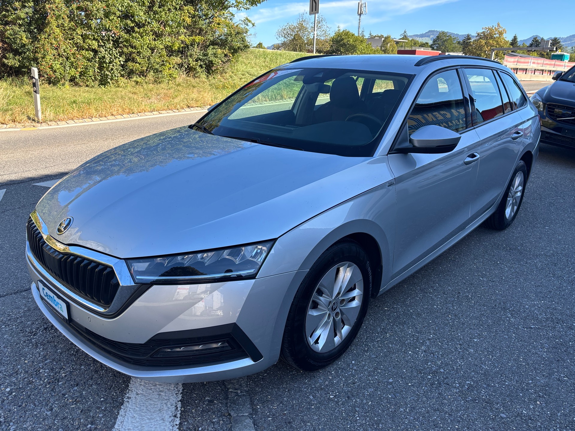 SKODA Octavia Combi 2.0 TDI DSG Style-image-2