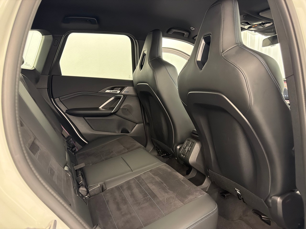 BMW X1 xDrive M35i M Sport Pro-image-7