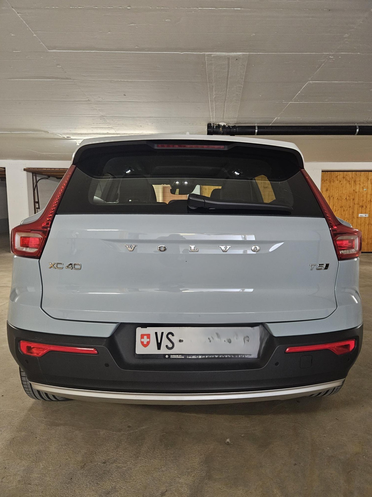 VOLVO T5 Momentum AWD-image-5