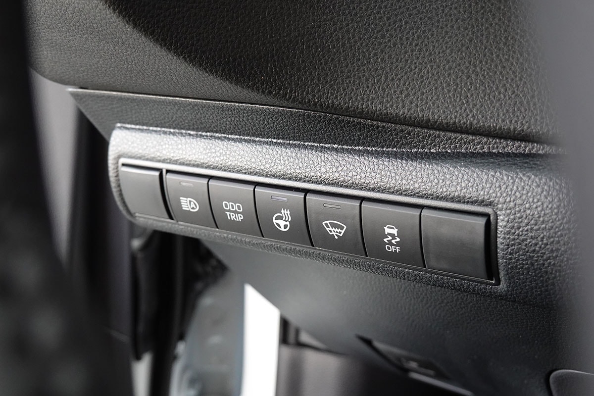 TOYOTA Corolla 2.0 HSD Premiumt e- CVT, Vollleder, Panorama-image-18