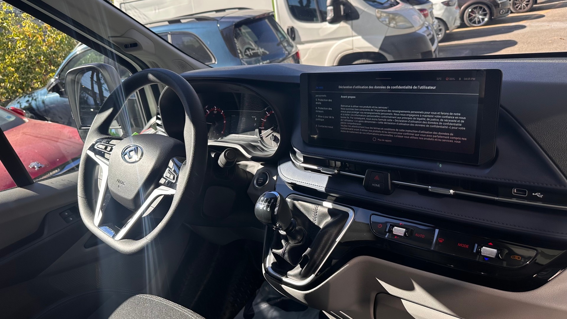 MAXUS Deliver 9 2.0D L3H2 FWD Luxury-image-8