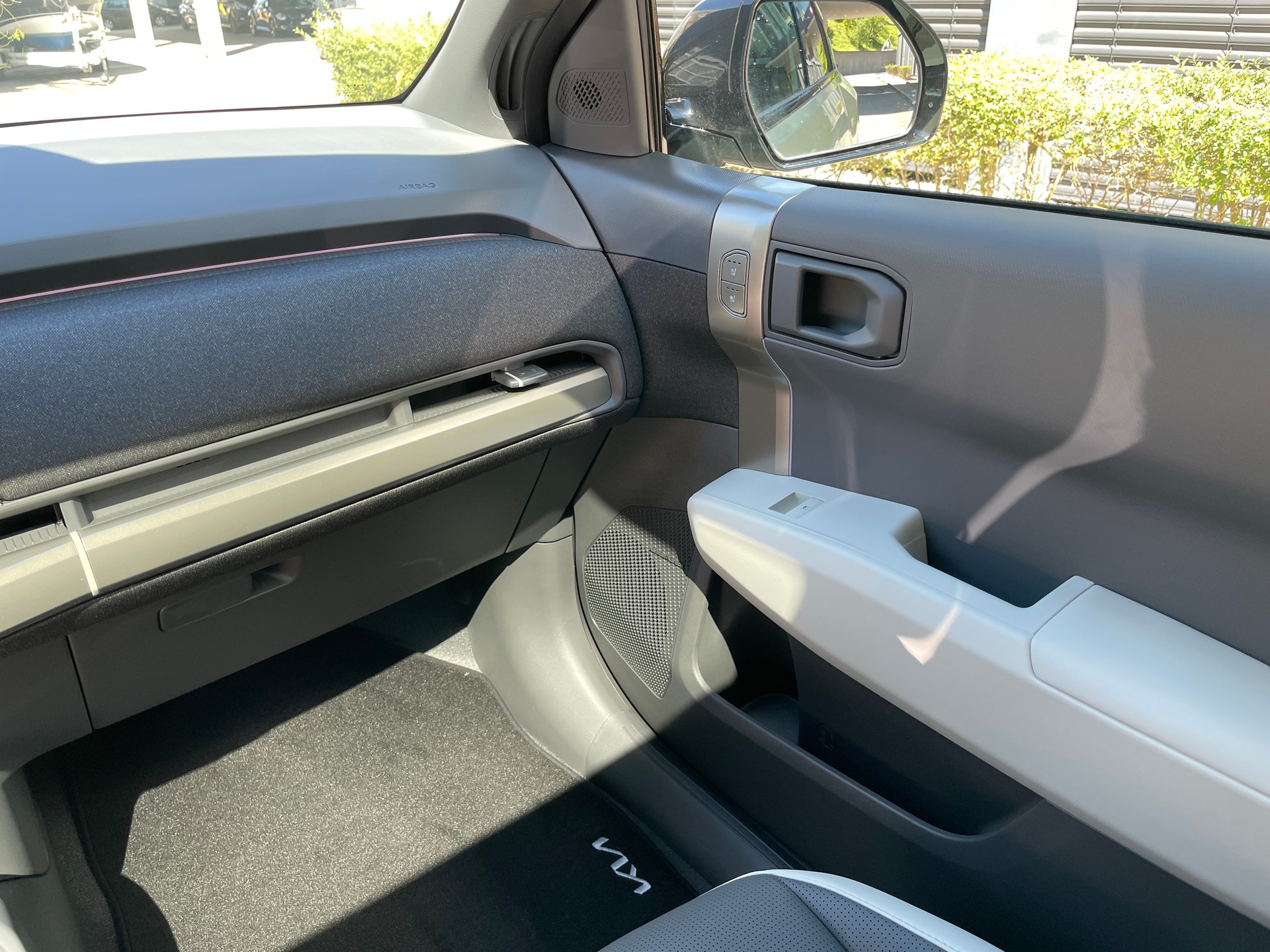 KIA EV3 81,4 kWh GT-Line mit GT-Line Pack, Panoramadach und AHK-image-24