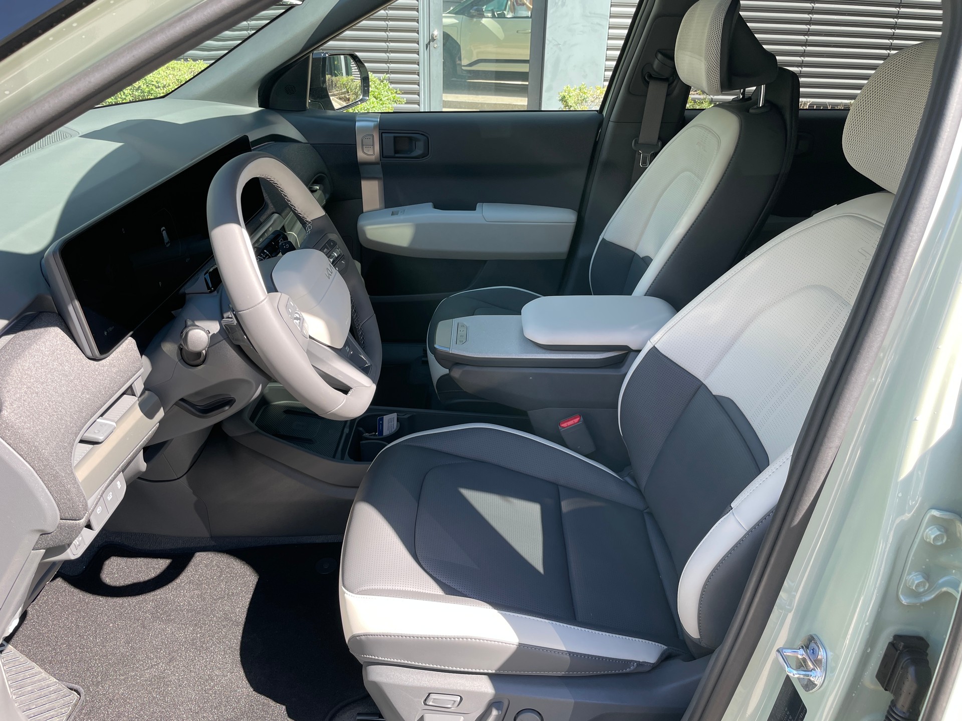 KIA EV3 81,4 kWh GT-Line mit GT-Line Pack, Panoramadach und AHK-image-13