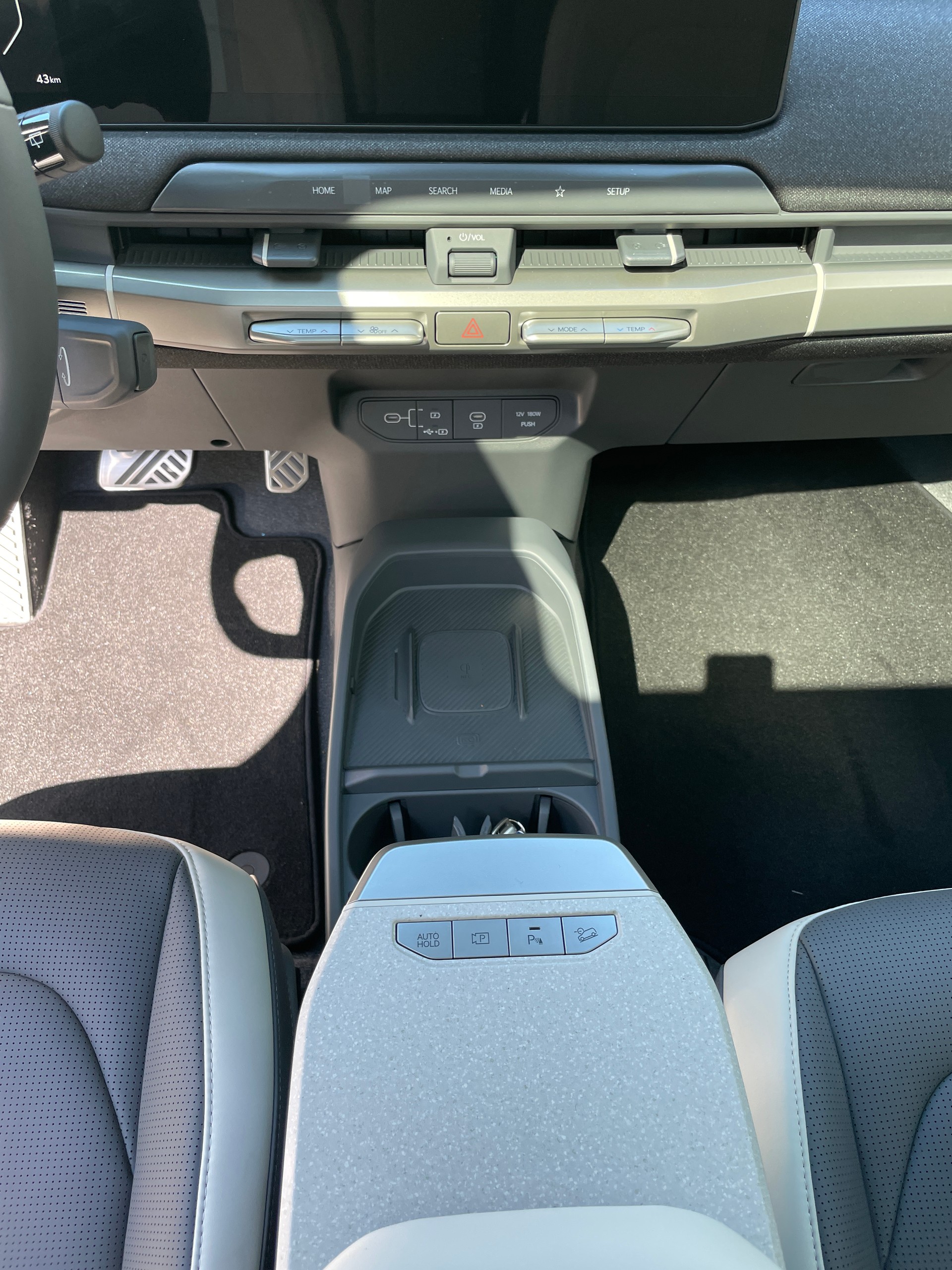 KIA EV3 81,4 kWh GT-Line mit GT-Line Pack, Panoramadach und AHK-image-23