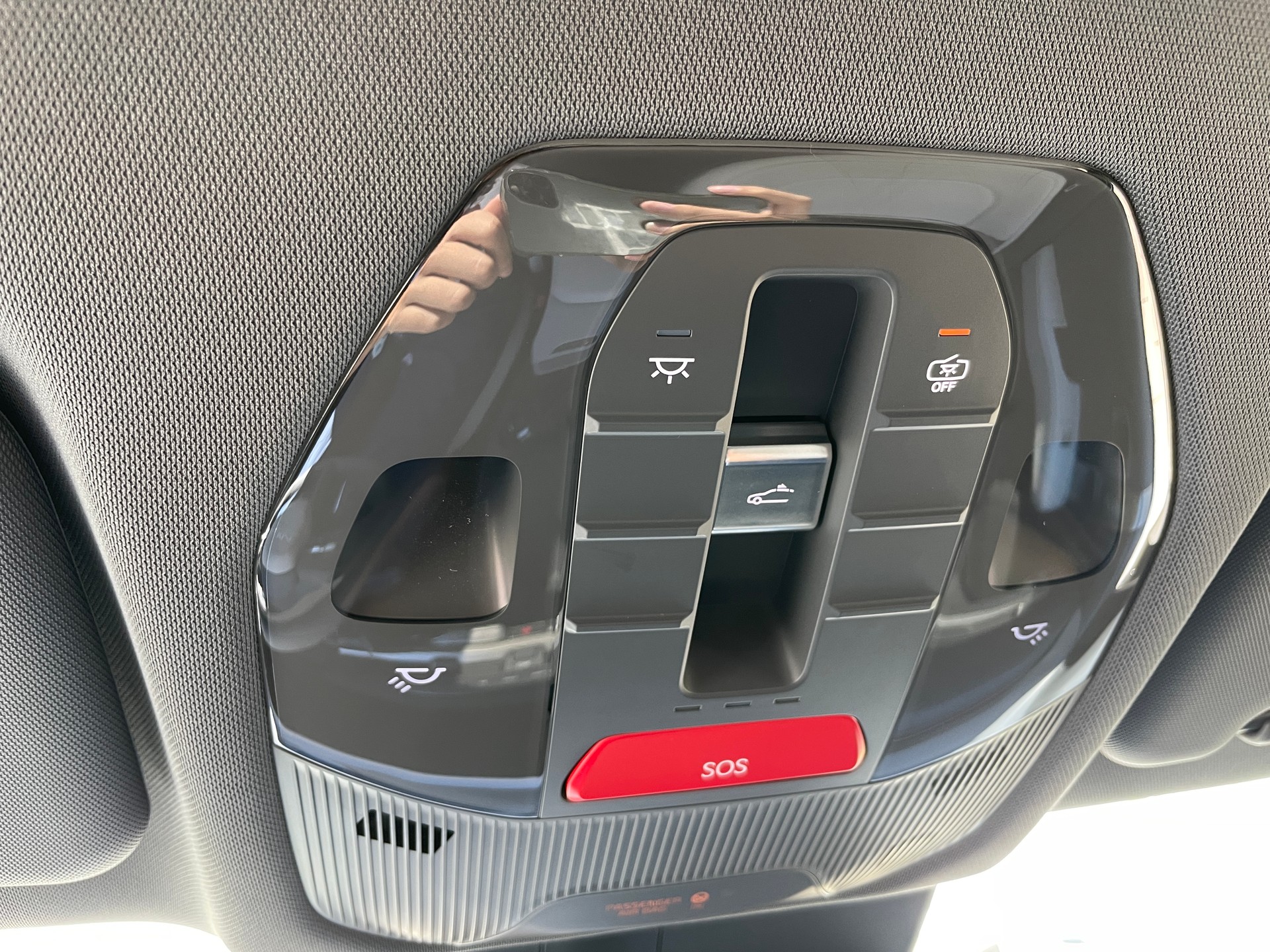 KIA EV3 81,4 kWh GT-Line mit GT-Line Pack, Panoramadach und AHK-image-37