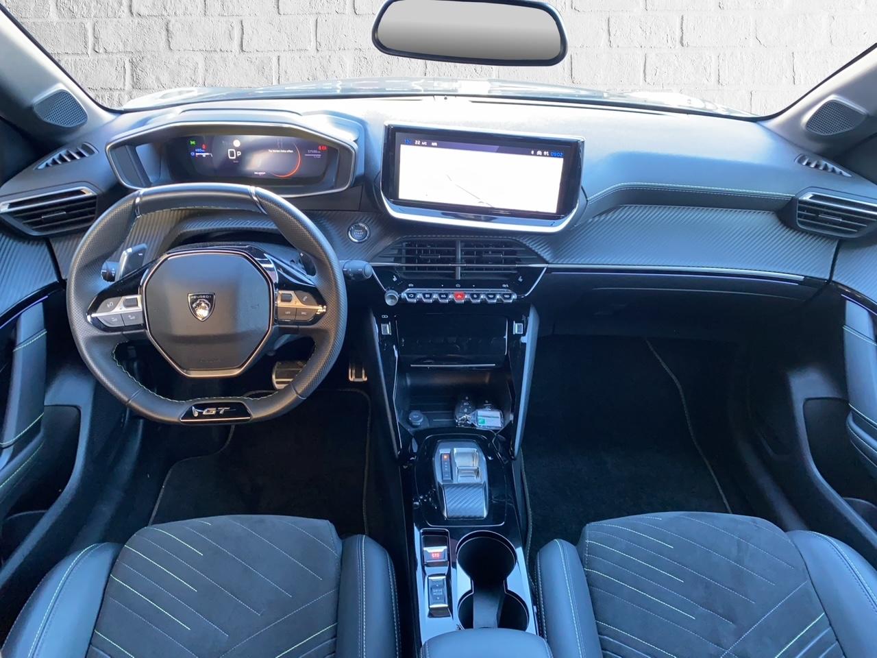 PEUGEOT 208 1.2 Hybrid 145 GT-image-11