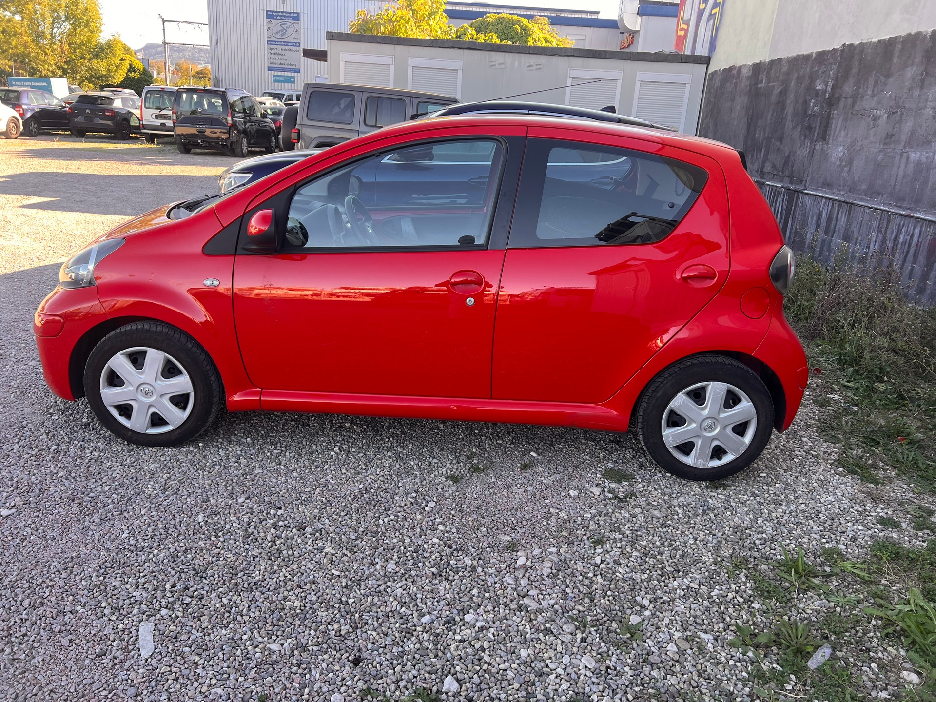 TOYOTA Aygo 1.0 Linea Luna Cool-image-5