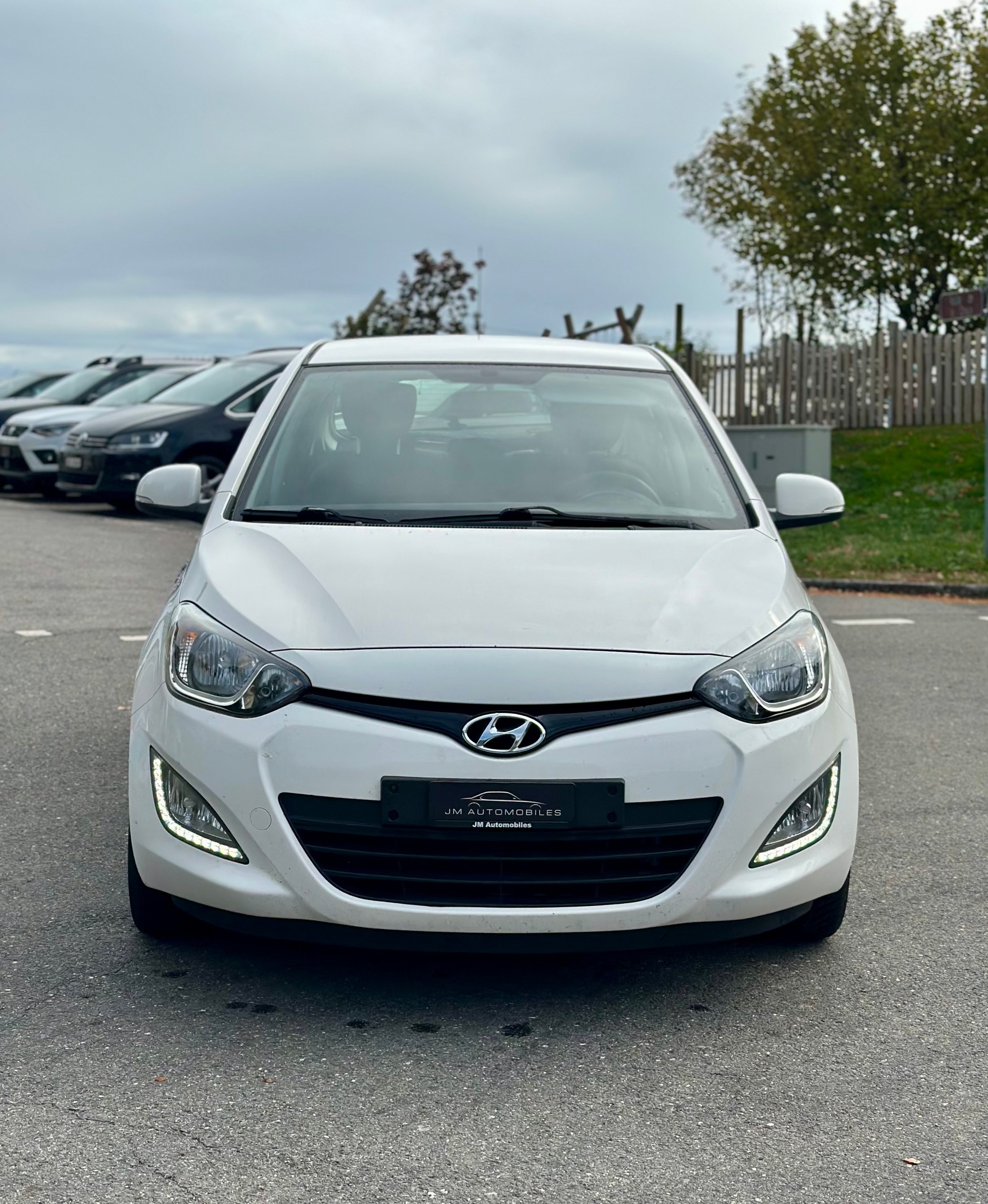 HYUNDAI i20 1.4 Premium-image-4