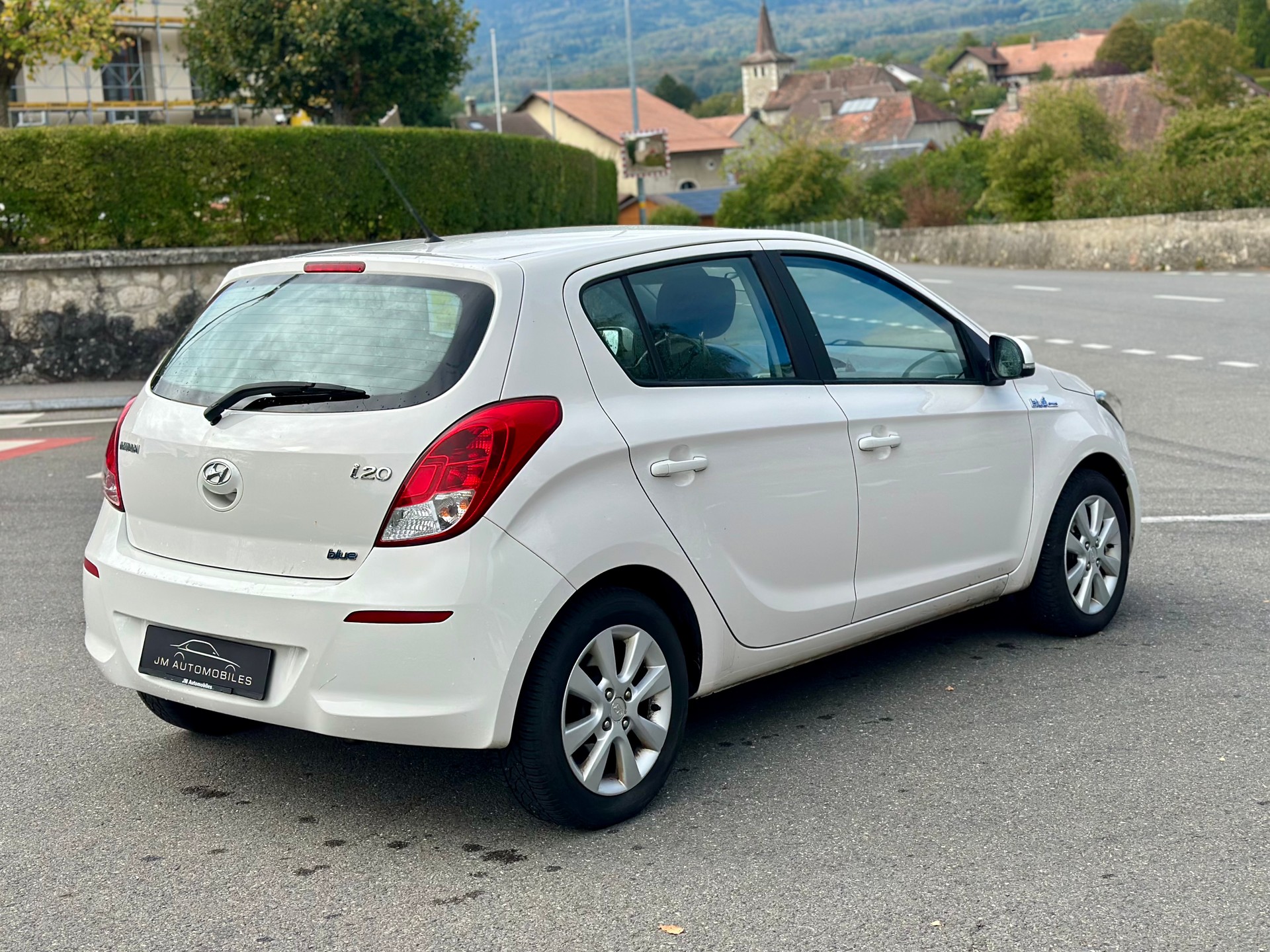 HYUNDAI i20 1.4 Premium-image-2