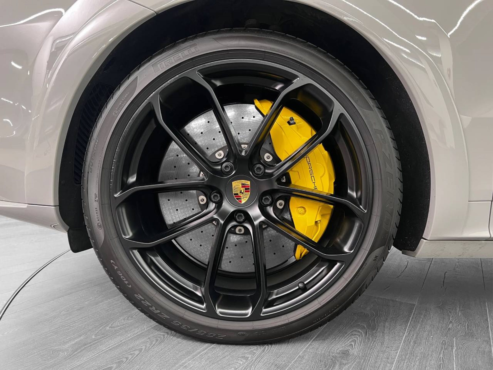 PORSCHE Cayenne Turbo Coupé-image-10
